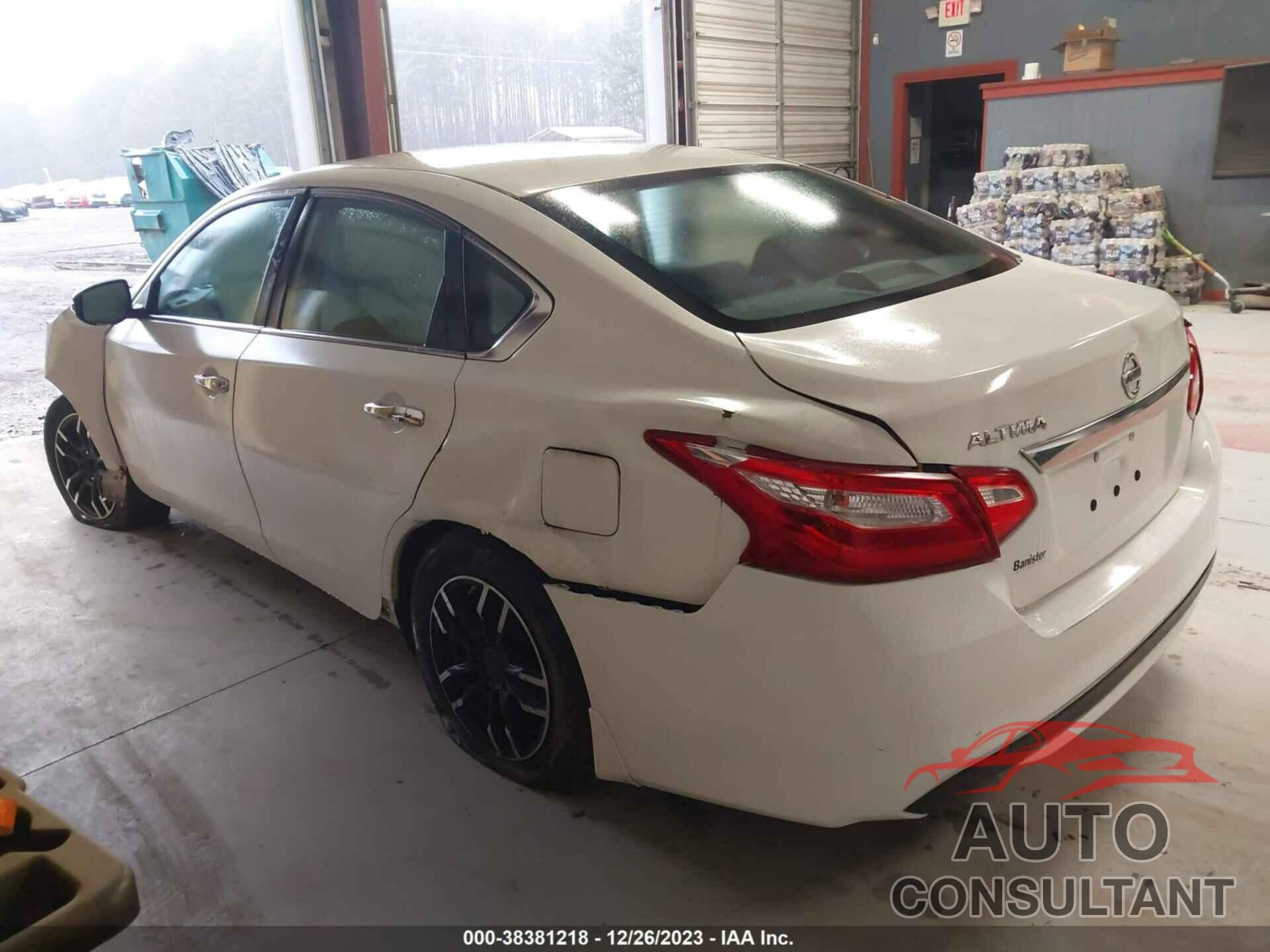 NISSAN ALTIMA 2017 - 1N4AL3AP5HC266171