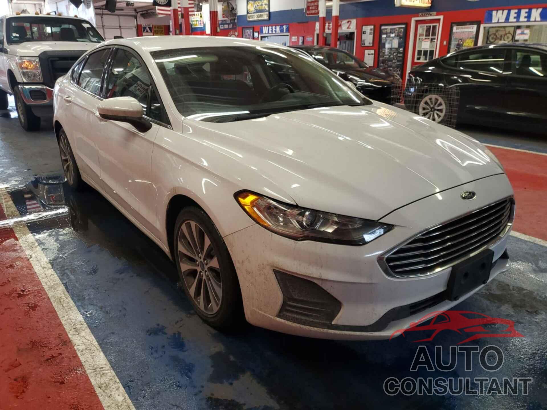 FORD FUSION 2019 - 3FA6P0T96KR157444