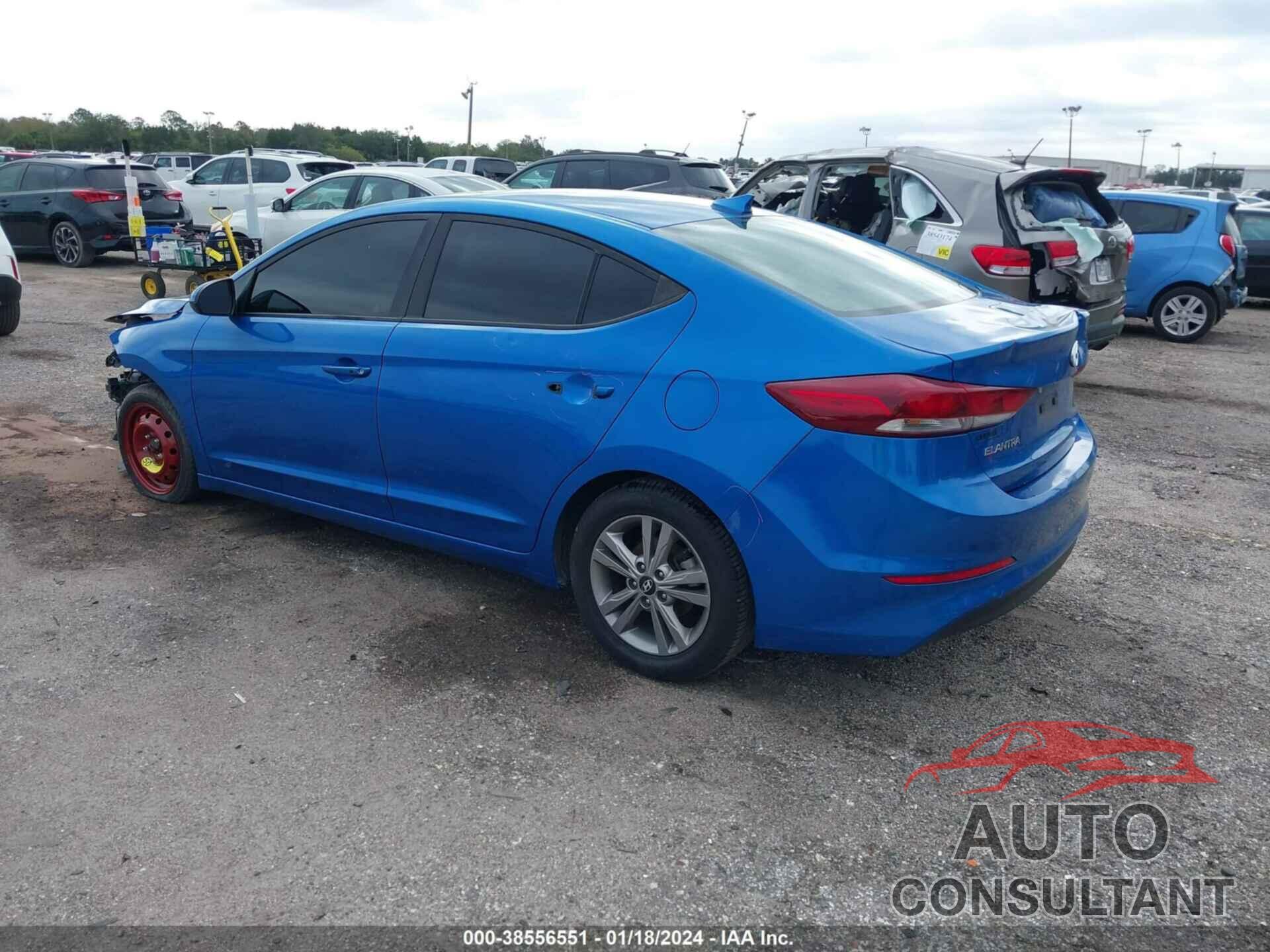 HYUNDAI ELANTRA 2018 - KMHD84LF2JU472837