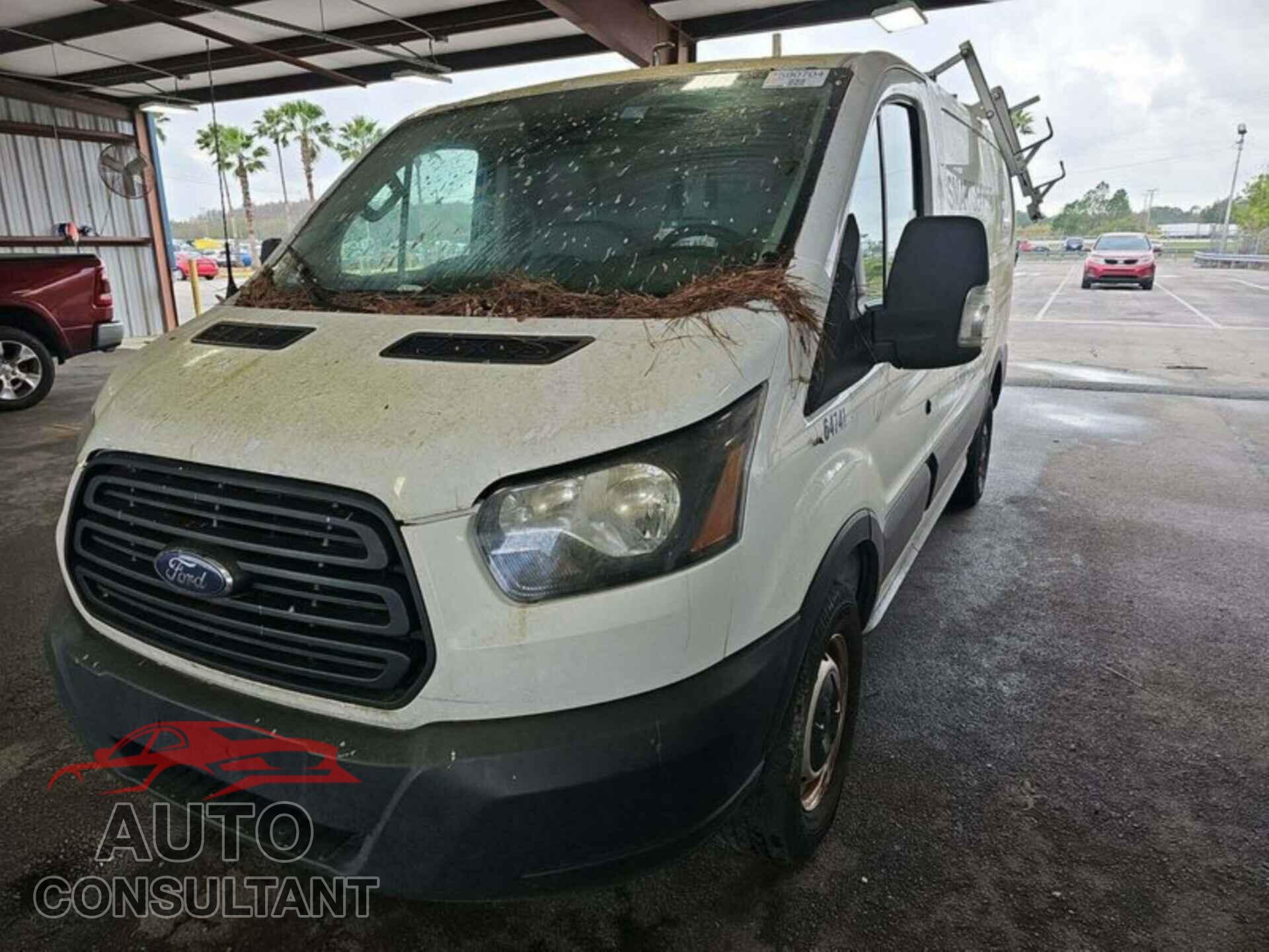 FORD TRANSIT 2019 - 1FTYR1YM2KKA24796