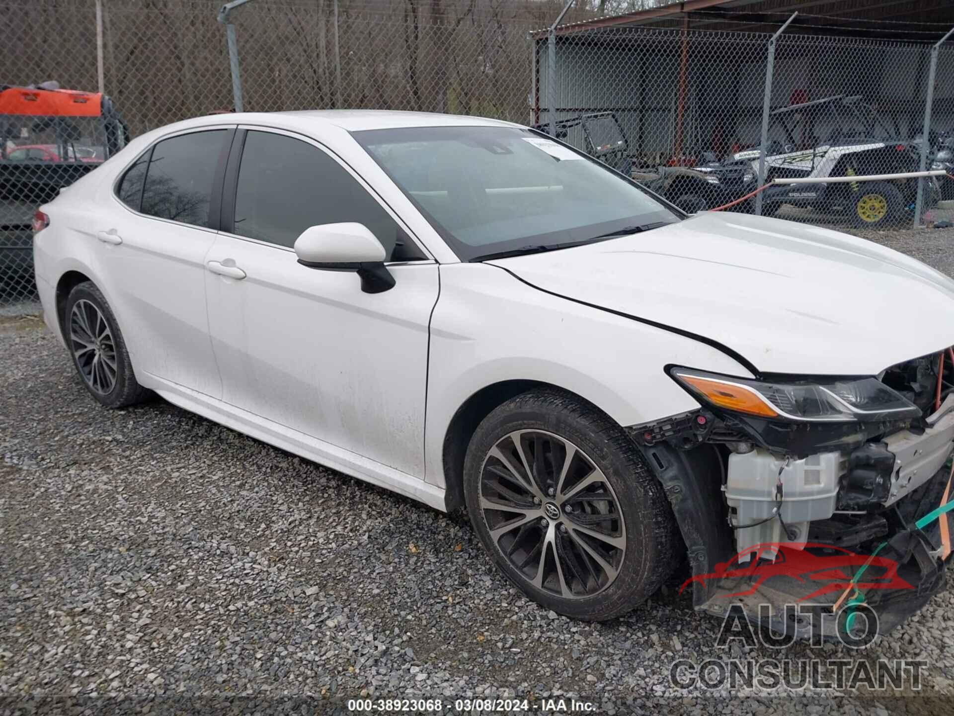 TOYOTA CAMRY 2018 - JTNB11HK7J3004530