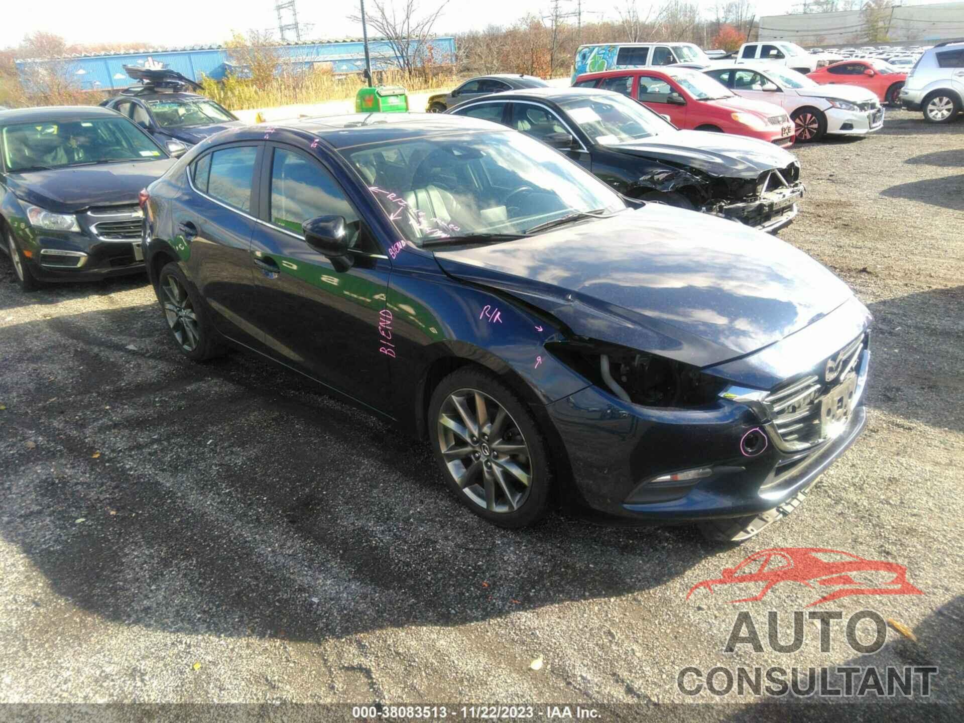 MAZDA MAZDA3 2018 - 3MZBN1V30JM240938