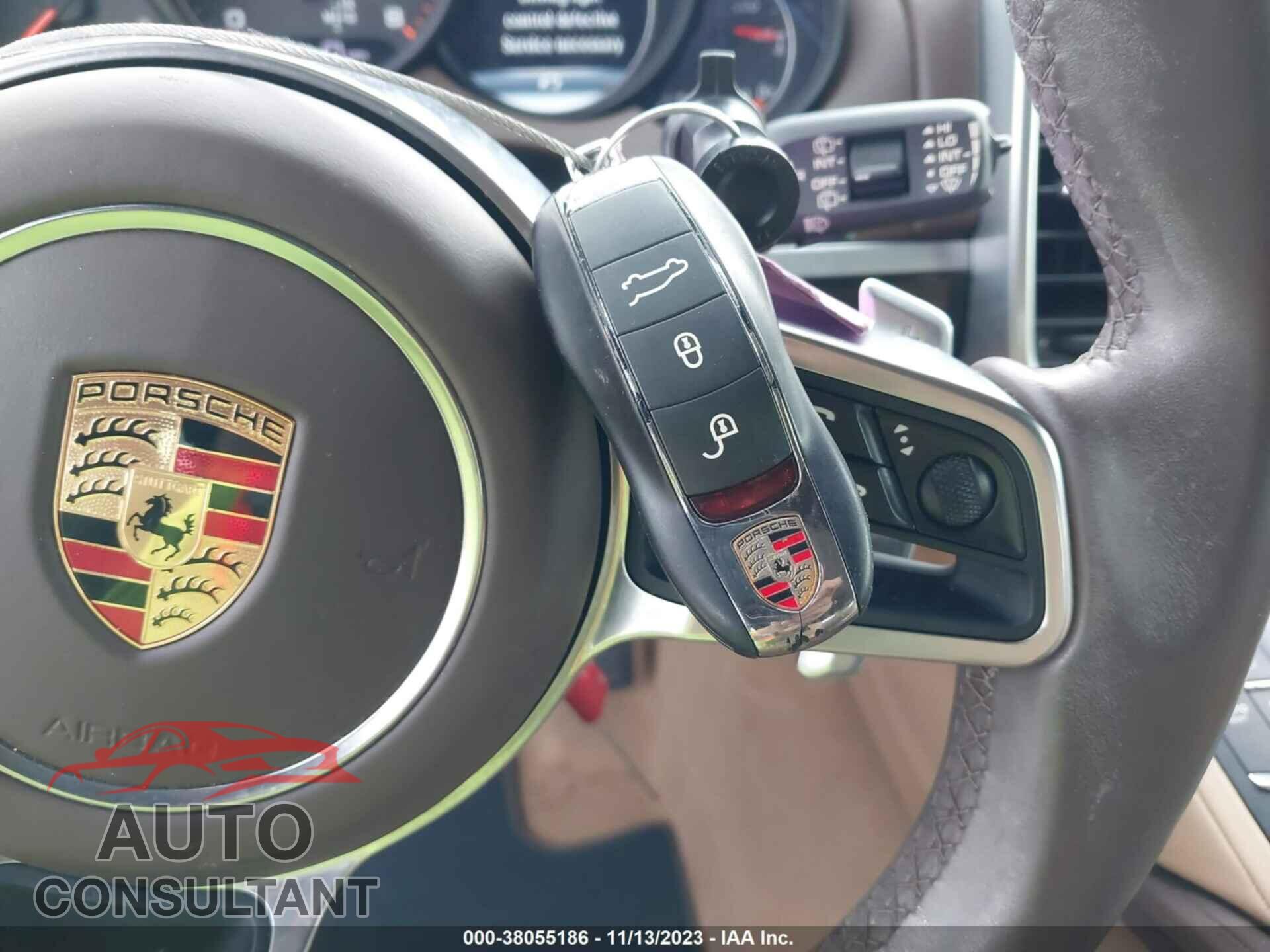 PORSCHE CAYENNE 2017 - WP1AA2A28HKA89473