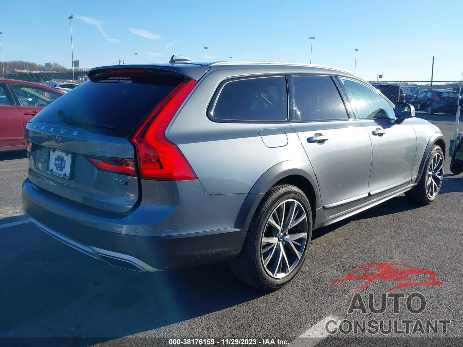 VOLVO V90 CROSS COUNTRY 2018 - YV4A22NL0J1024885