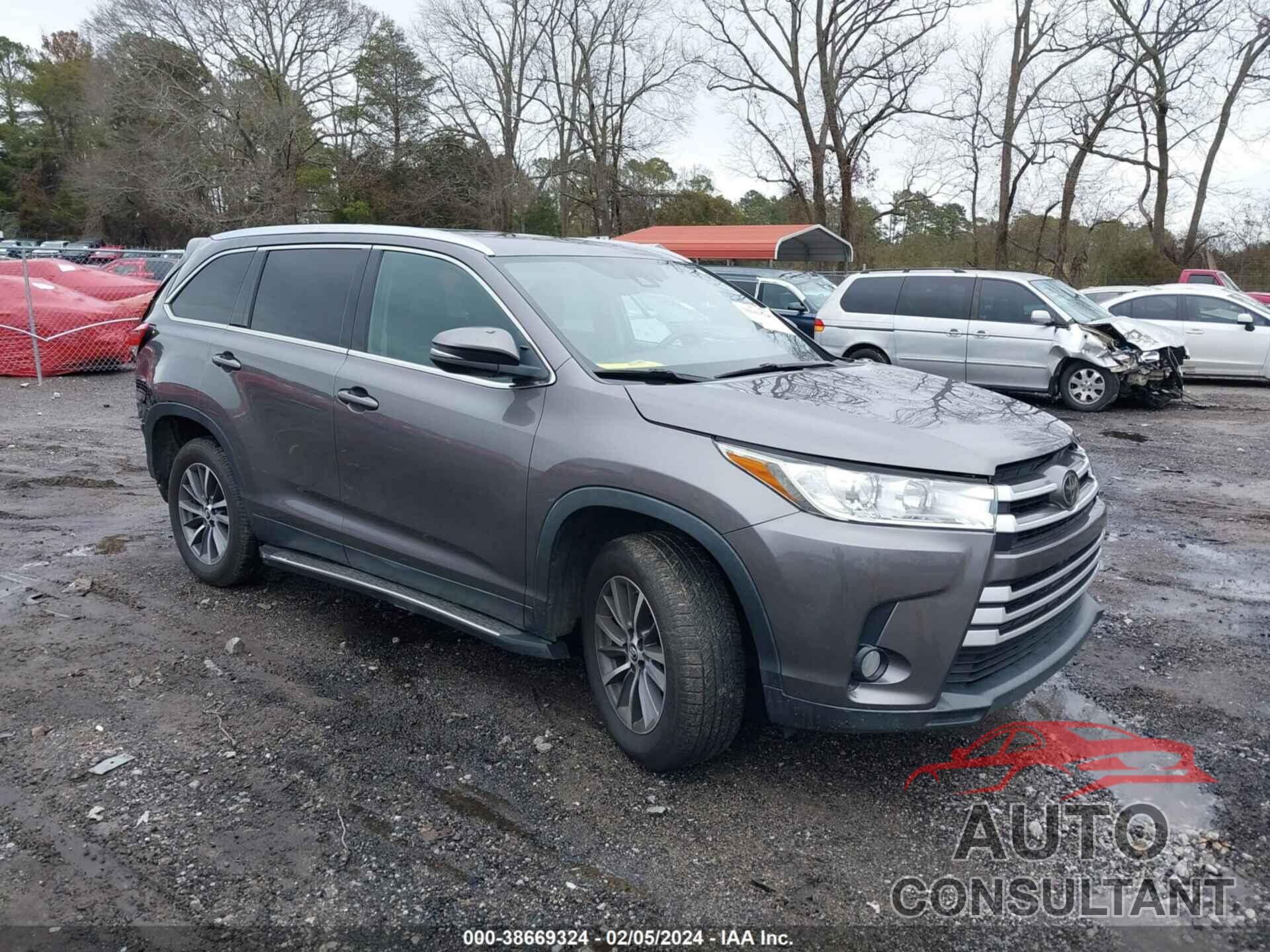 TOYOTA HIGHLANDER 2019 - 5TDKZRFHXKS561564