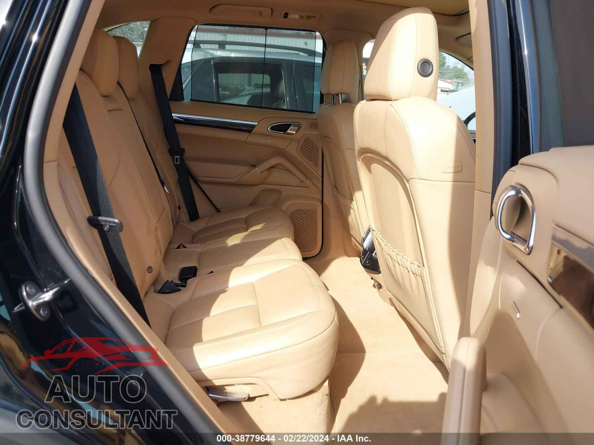 PORSCHE CAYENNE 2016 - WP1AB2A20GLA93636