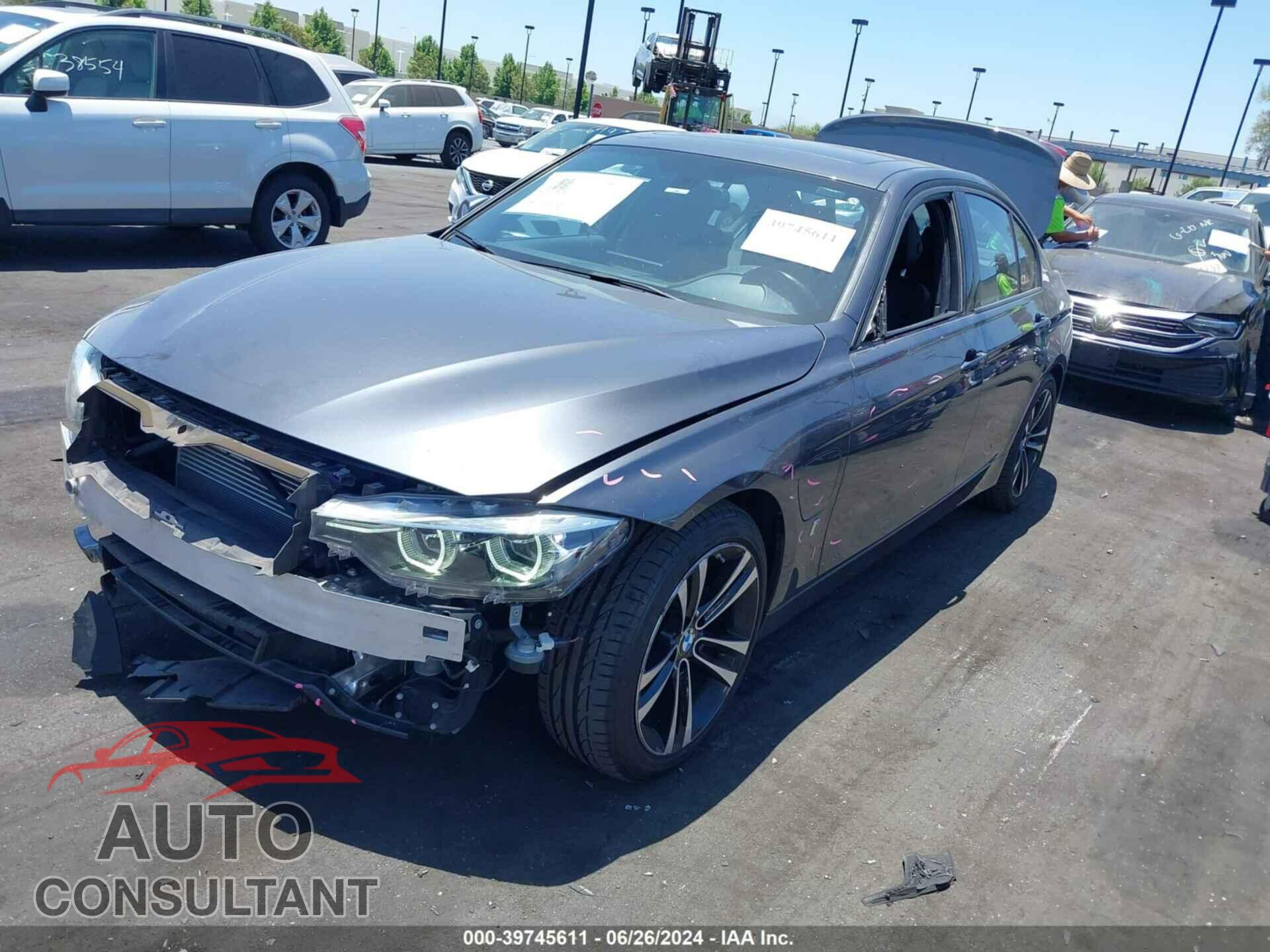 BMW 330E 2018 - WBA8E1C5XJA178007