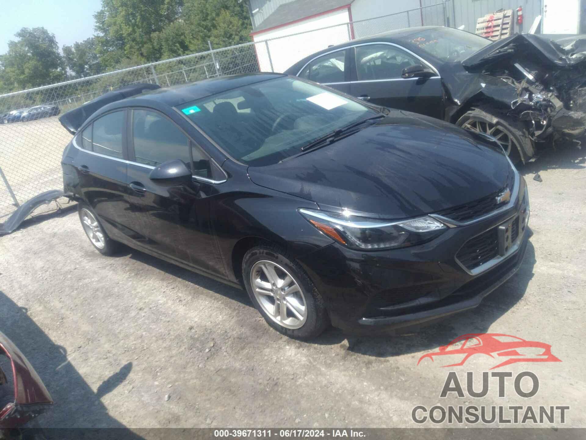 CHEVROLET CRUZE 2018 - 1G1BE5SM2J7239039