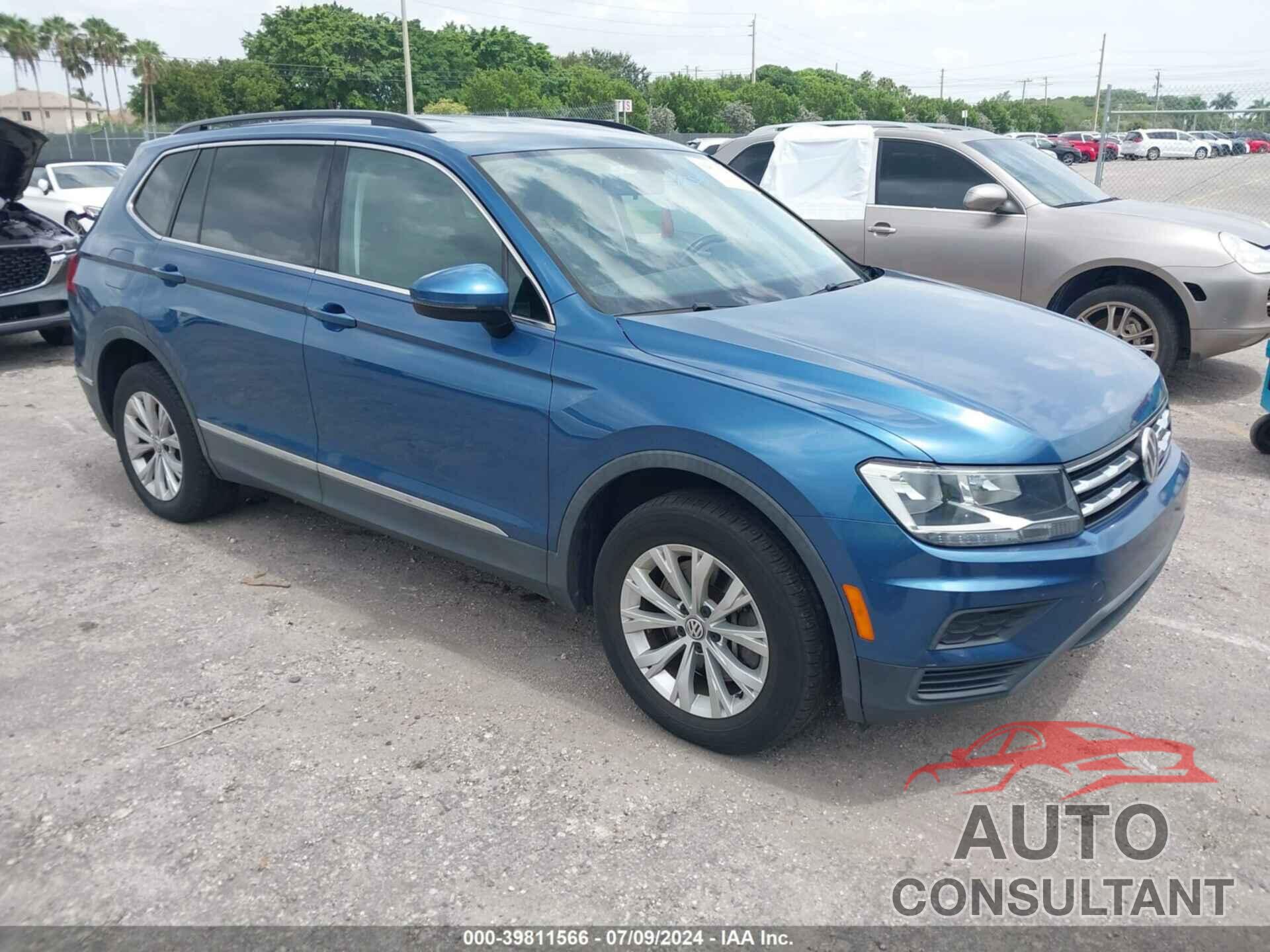 VOLKSWAGEN TIGUAN 2018 - 3VV3B7AX1JM054662