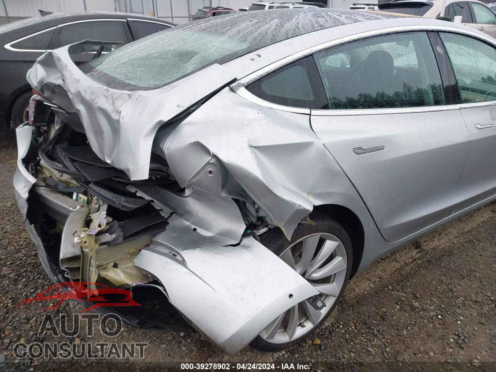 TESLA MODEL 3 2018 - 5YJ3E1EBXJF083342