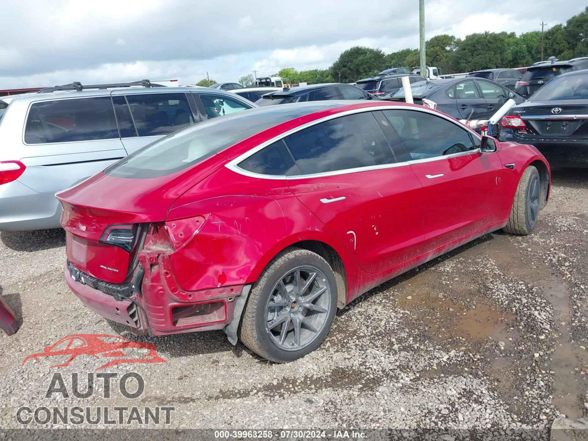 TESLA MODEL 3 2018 - 5YJ3E1EBXJF099718