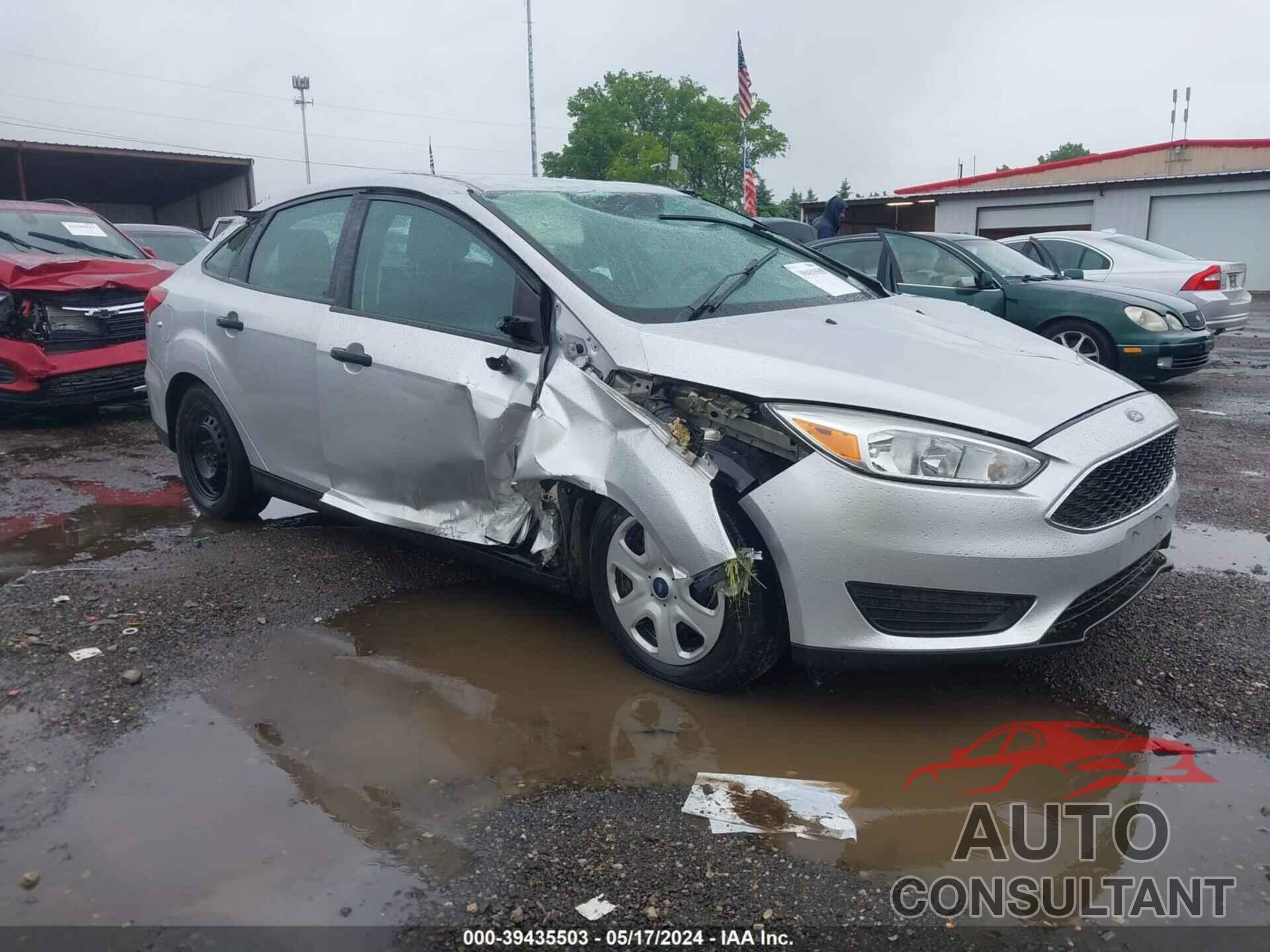 FORD FOCUS 2017 - 1FADP3E20HL253361