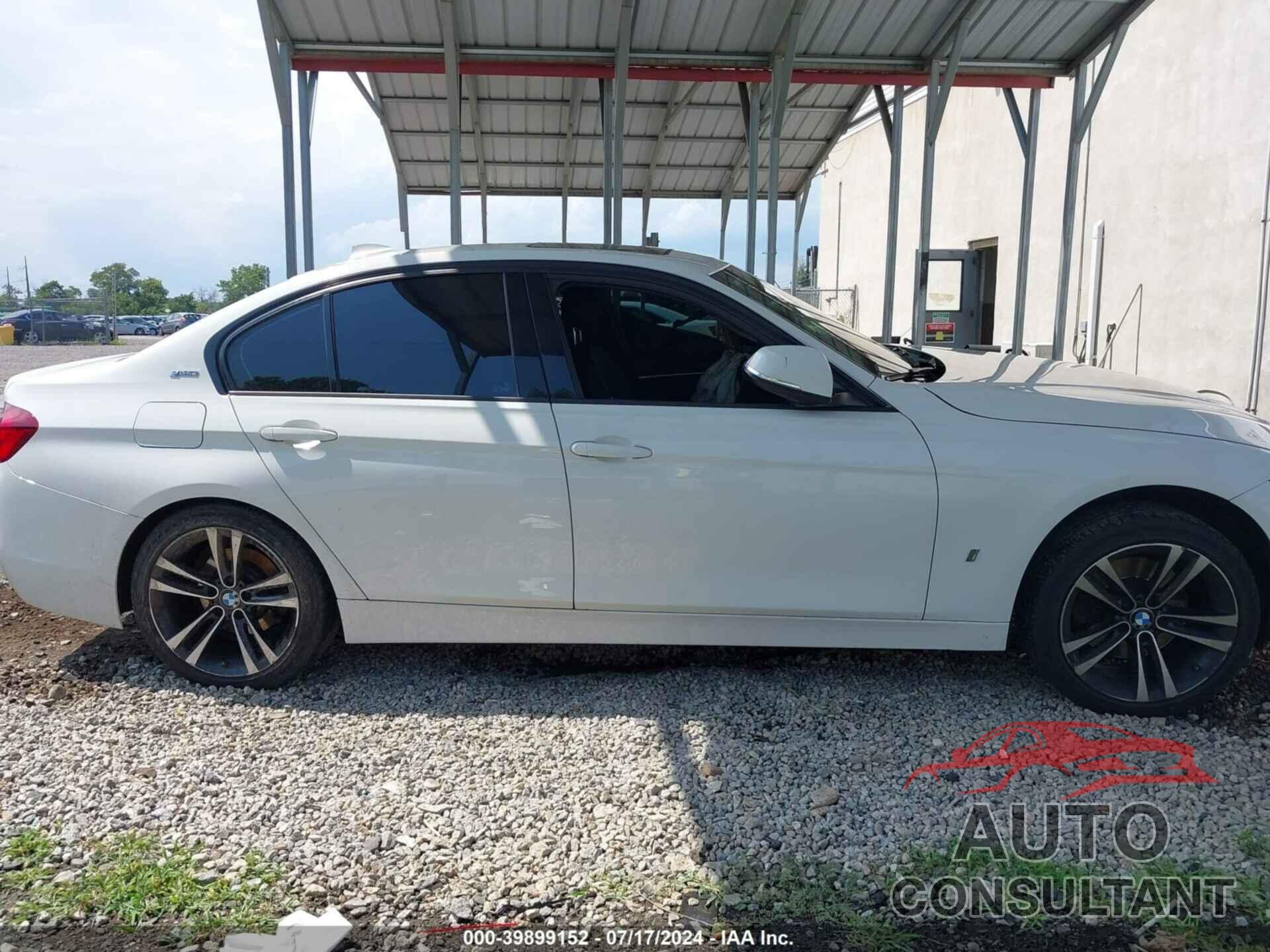 BMW 330E 2018 - WBA8E1C53JA171657