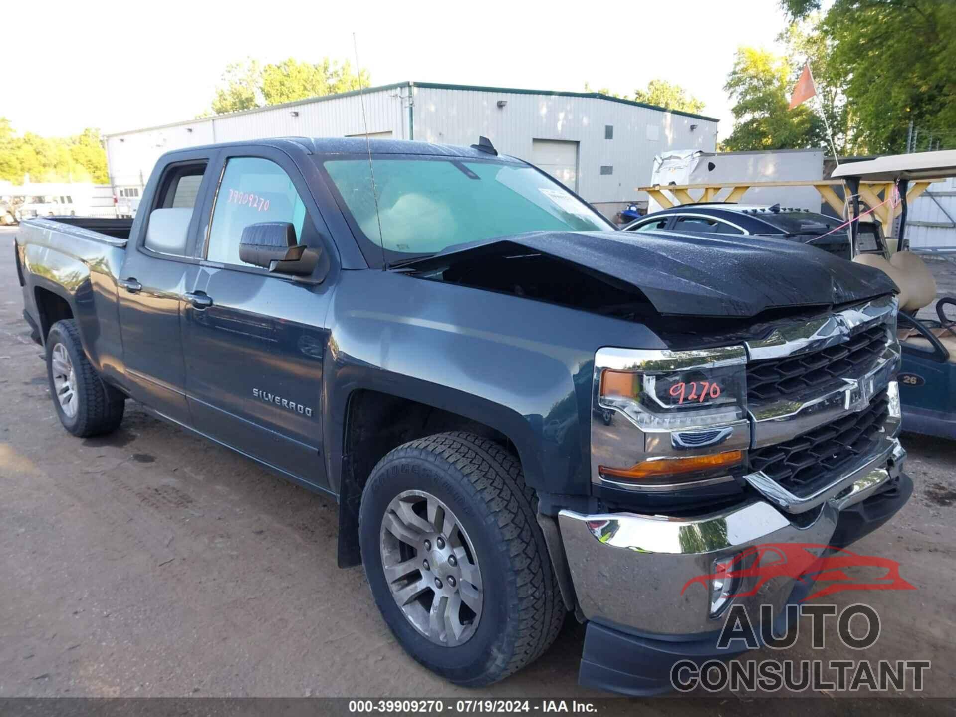 CHEVROLET SILVERADO 1500 2018 - 1GCVKREC7JZ221101