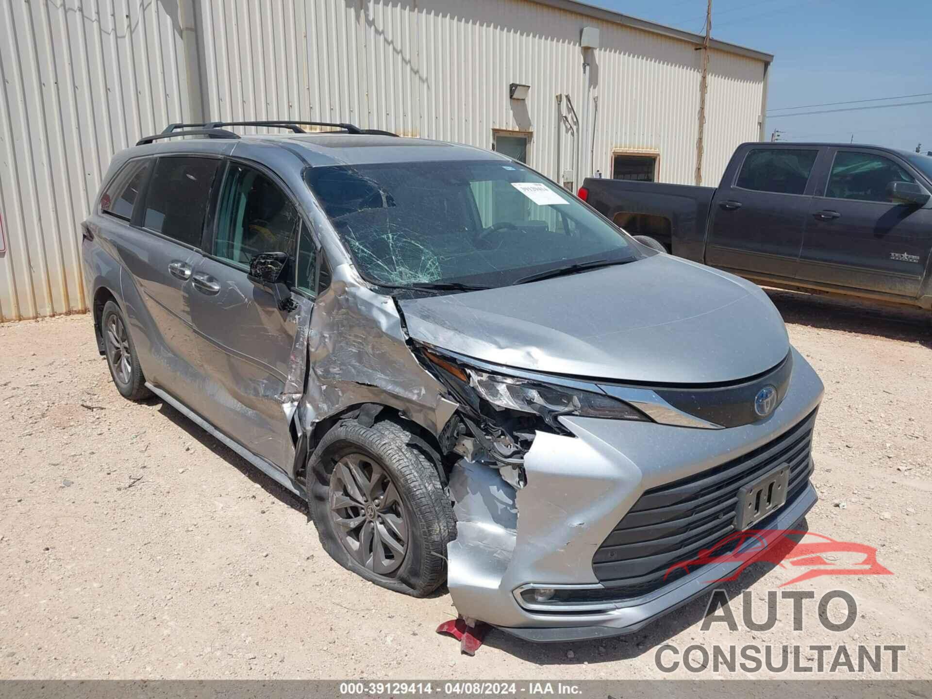 TOYOTA SIENNA 2021 - 5TDYRKEC0MS067515