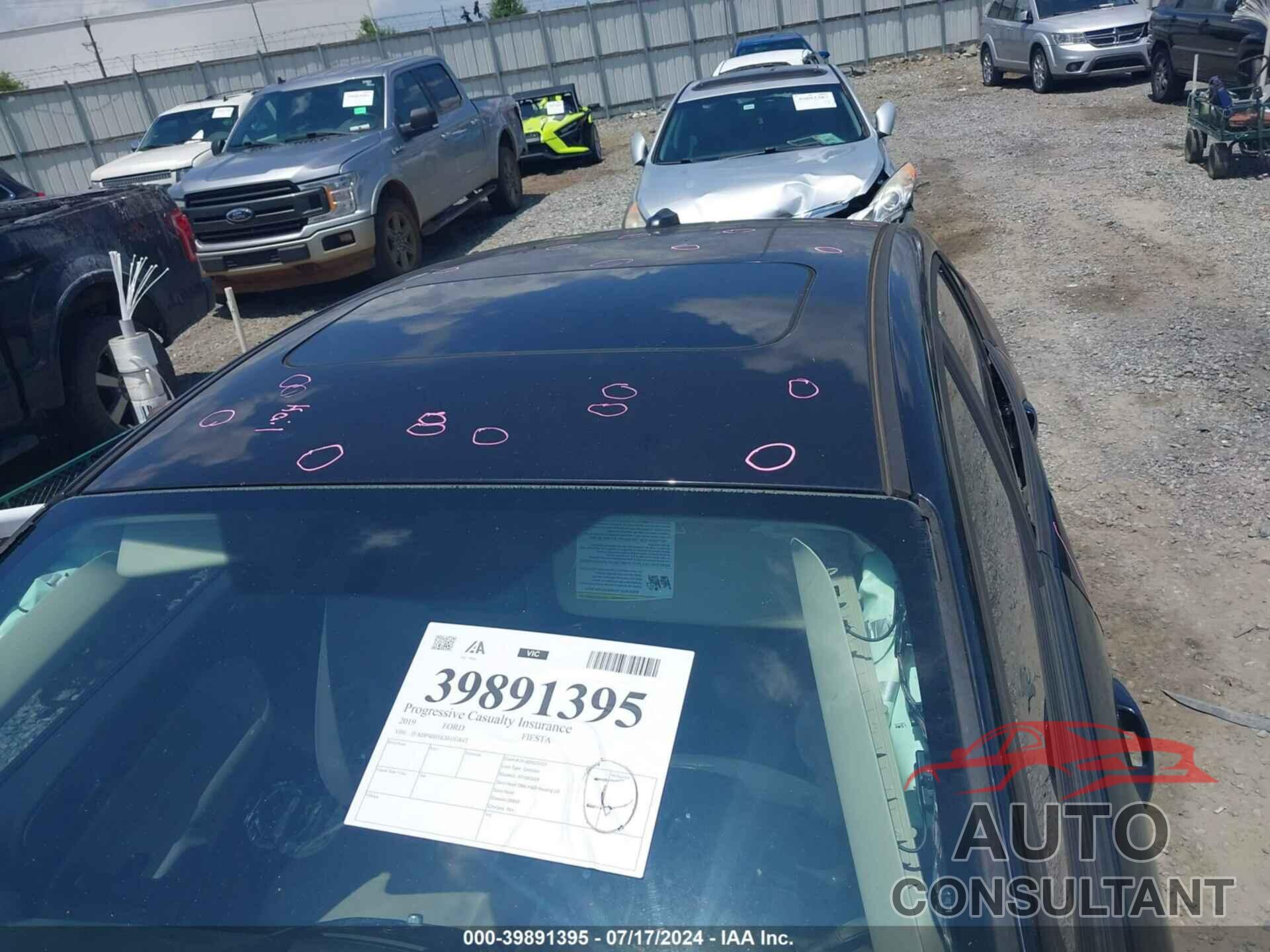 FORD FIESTA 2019 - 3FADP4BJ1KM103847