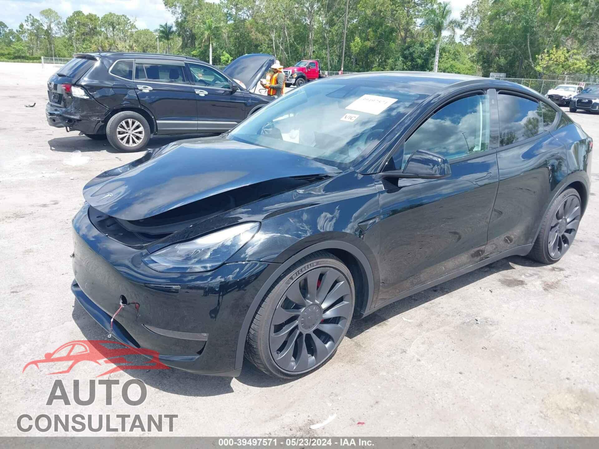 TESLA MODEL Y 2023 - 7SAYGDEF1PF761573