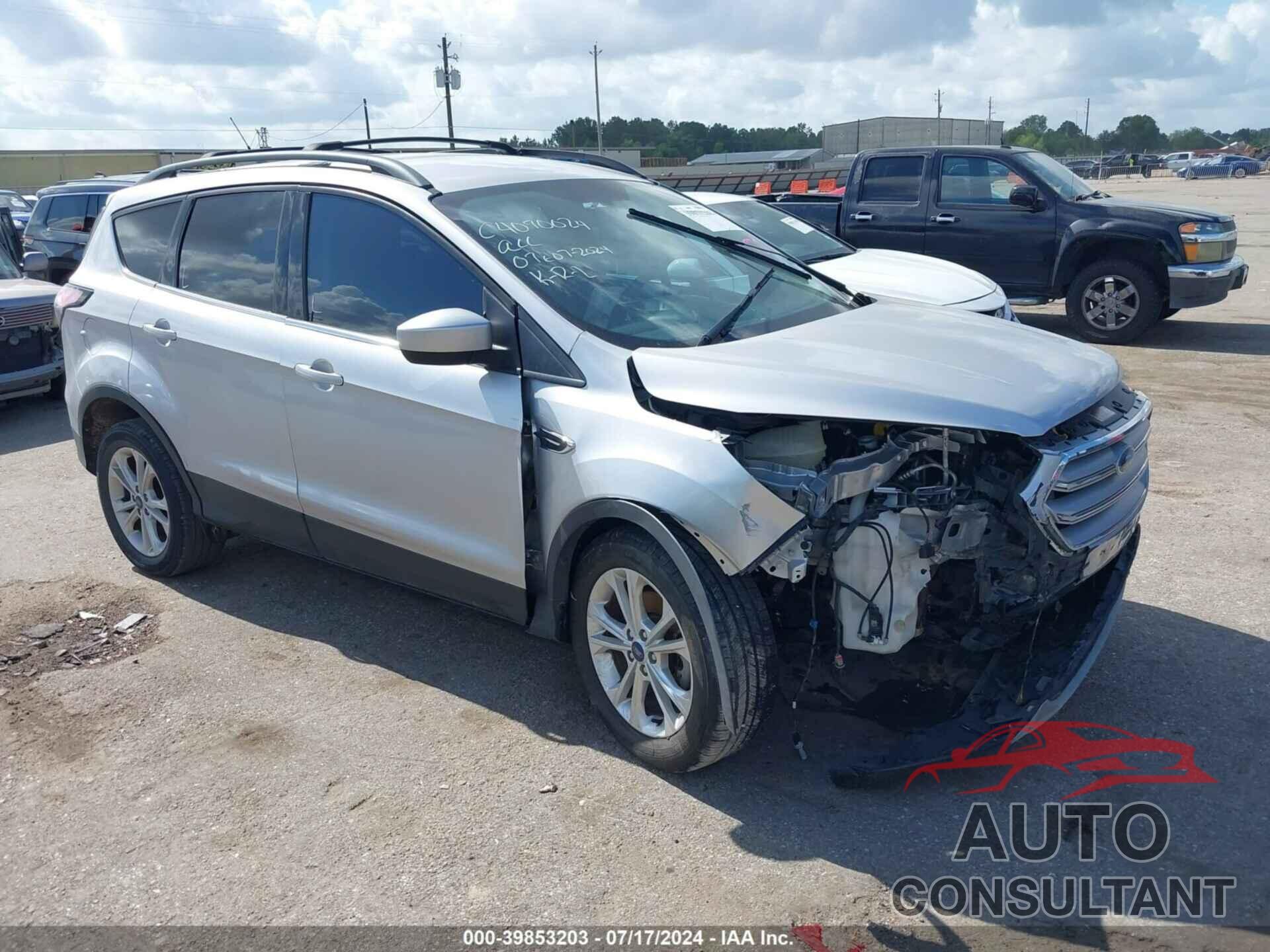 FORD ESCAPE 2018 - 1FMCU0GDXJUC06765