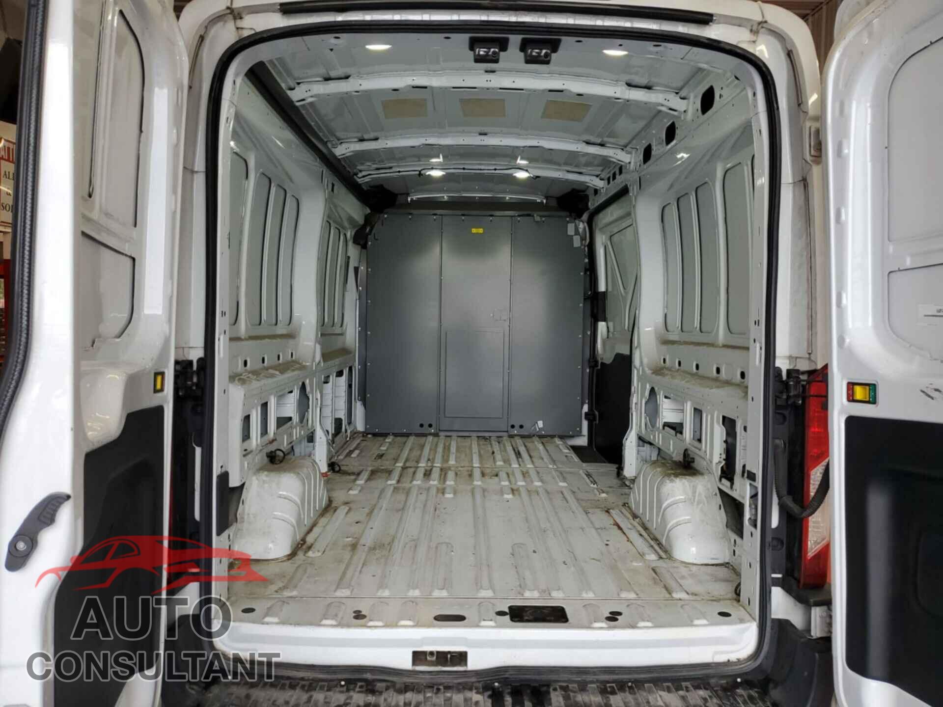 FORD TRANSIT 2019 - 1FTYR2CM1KKA76790