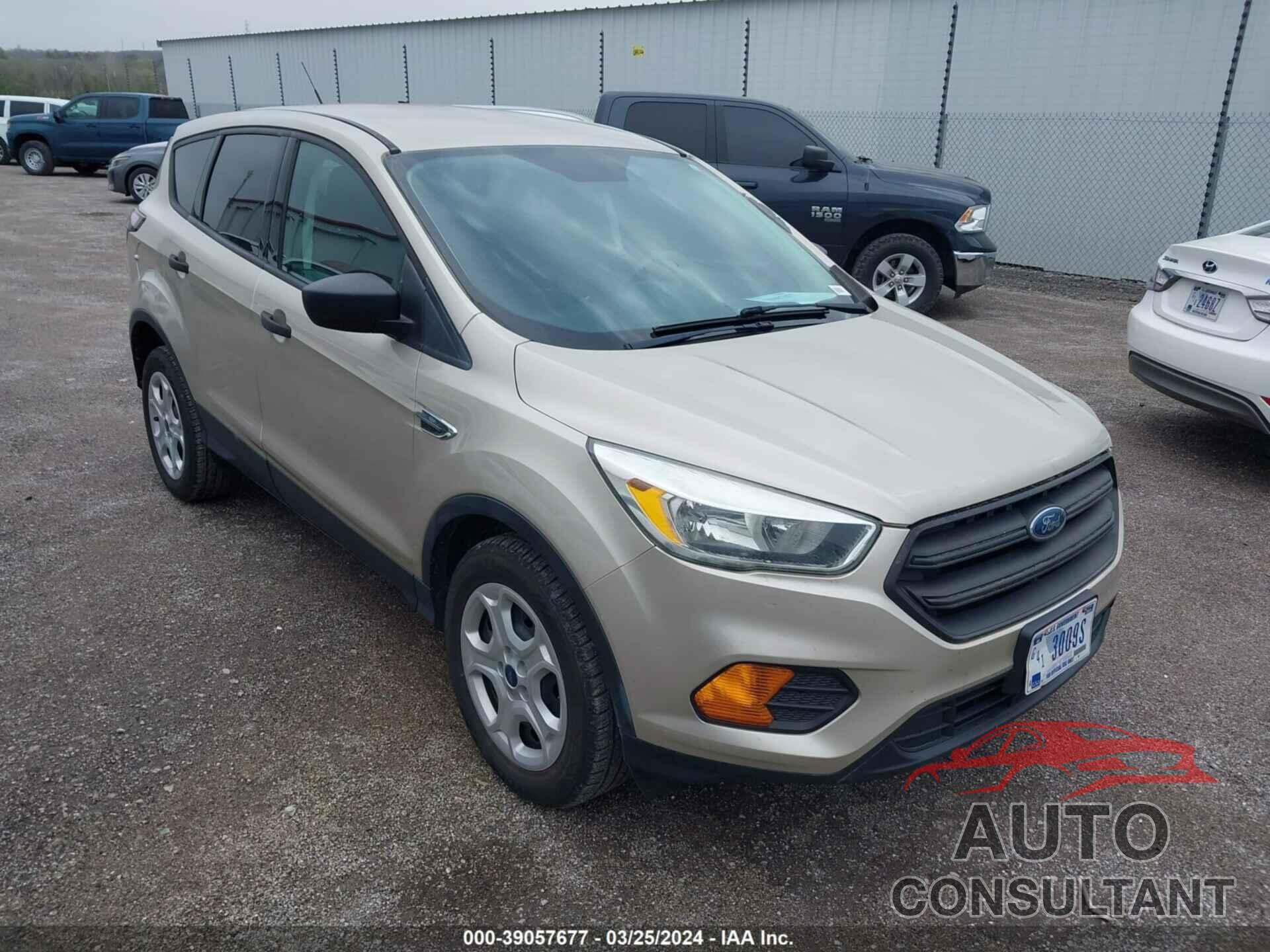 FORD ESCAPE 2017 - 1FMCU0F73HUA41146