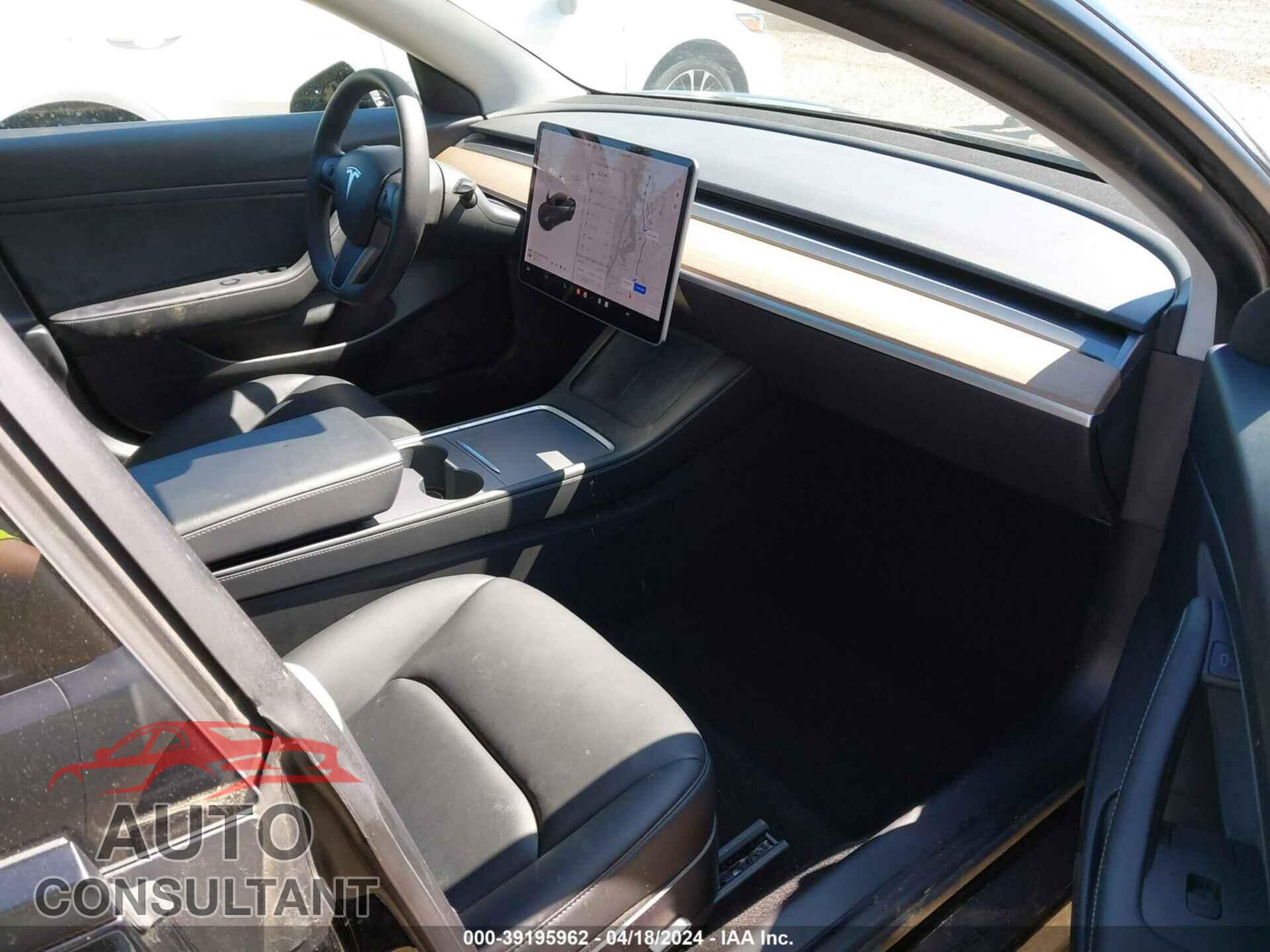 TESLA MODEL 3 2021 - 5YJ3E1EA2MF871320