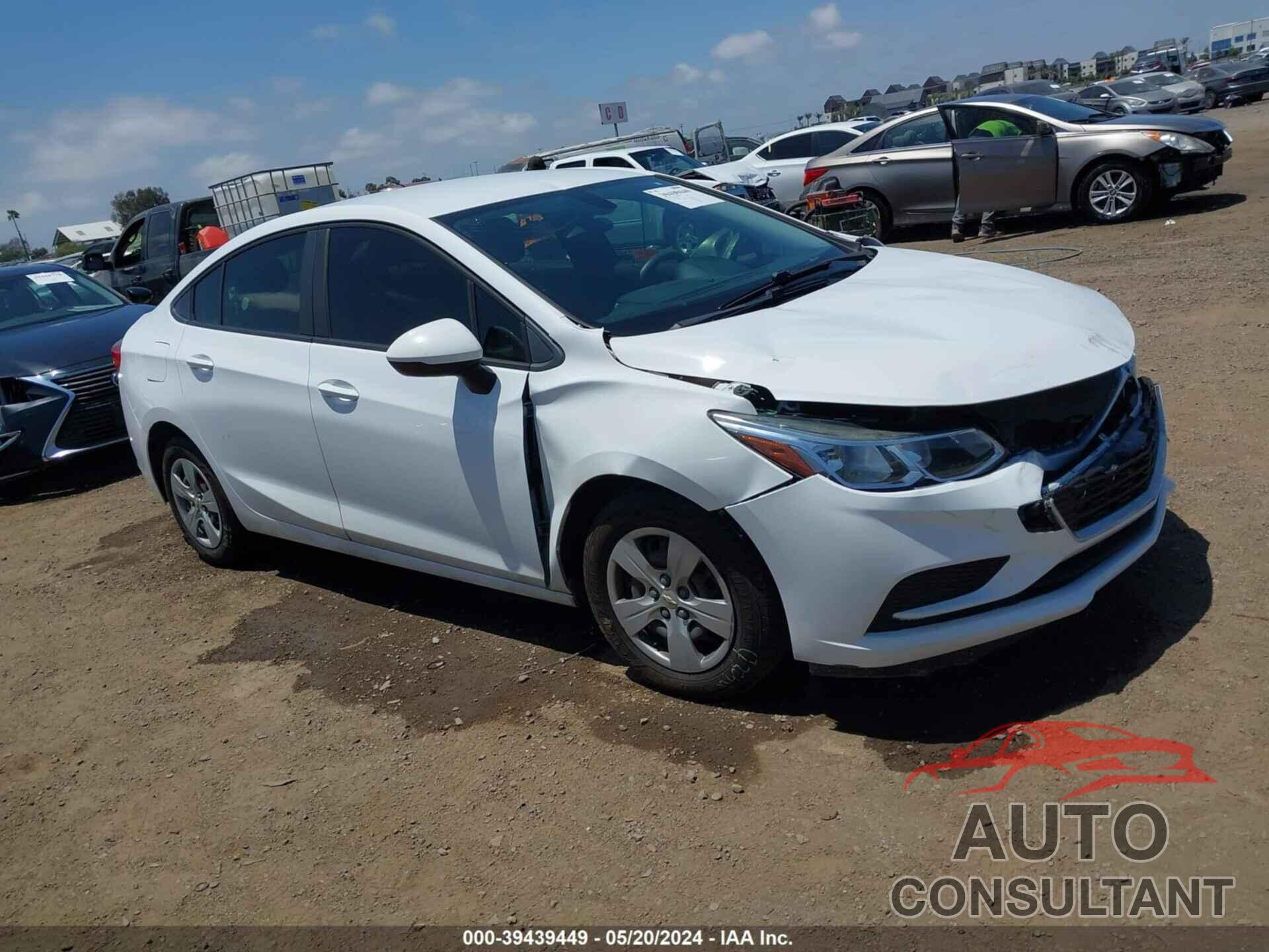 CHEVROLET CRUZE 2018 - 1G1BC5SM1J7205597