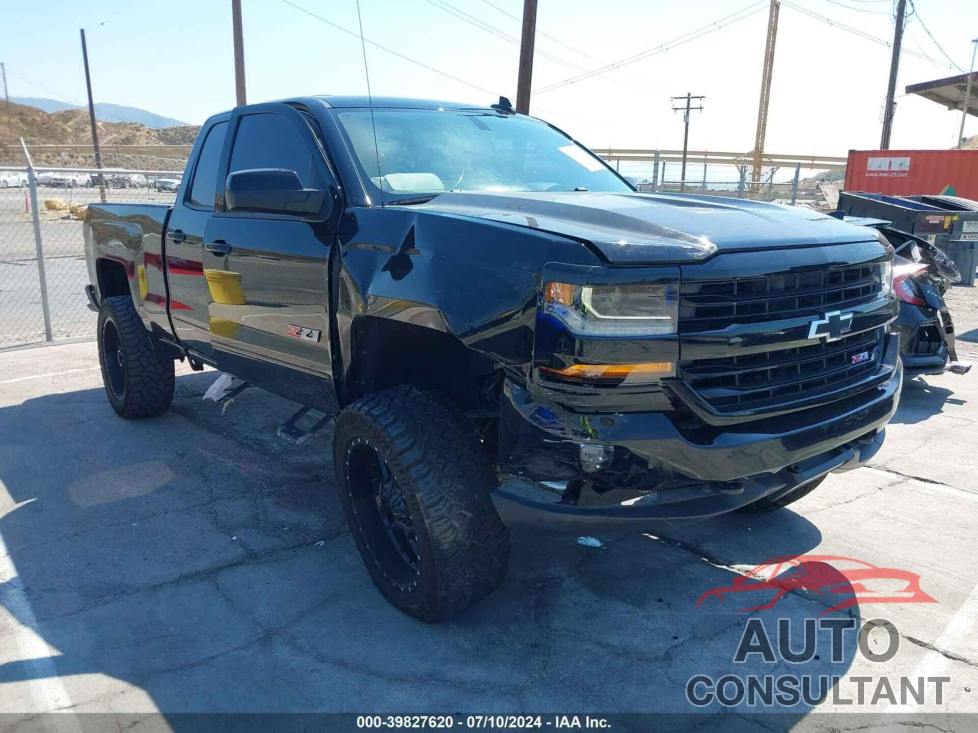 CHEVROLET SILVERADO 1500 2018 - 1GCVKREC2JZ320599