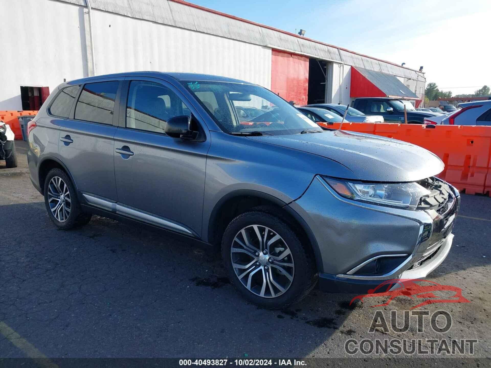 MITSUBISHI OUTLANDER 2018 - JA4AD2A32JZ054615