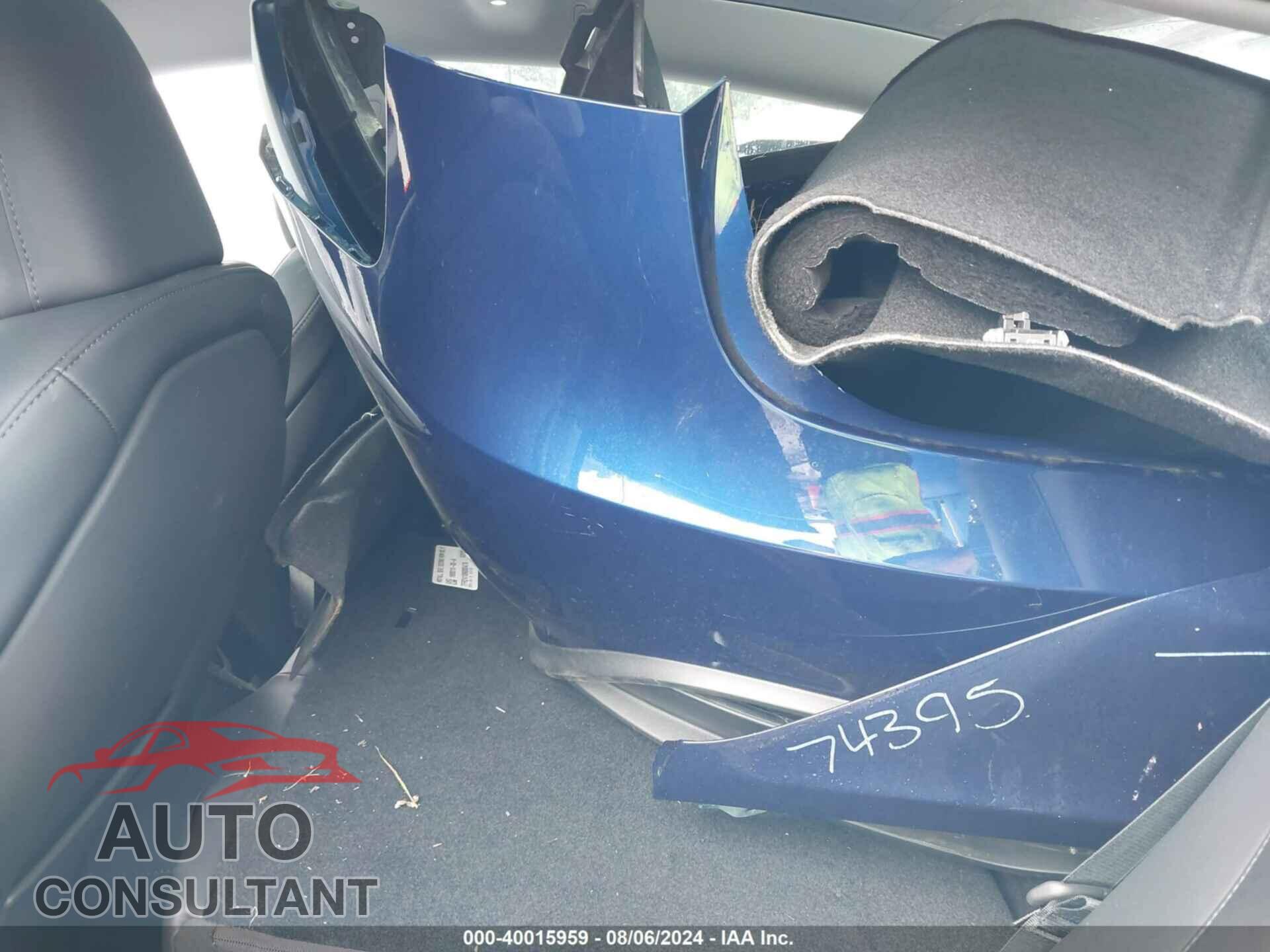 TESLA MODEL 3 2024 - 5YJ3E1EA7RF747647