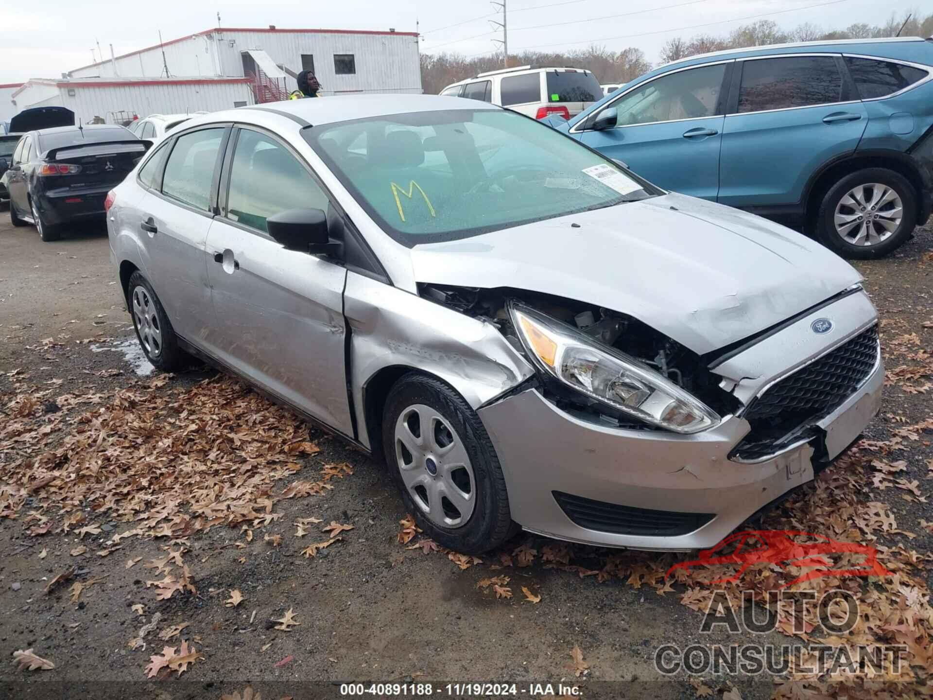 FORD FOCUS 2018 - 1FADP3E28JL266414