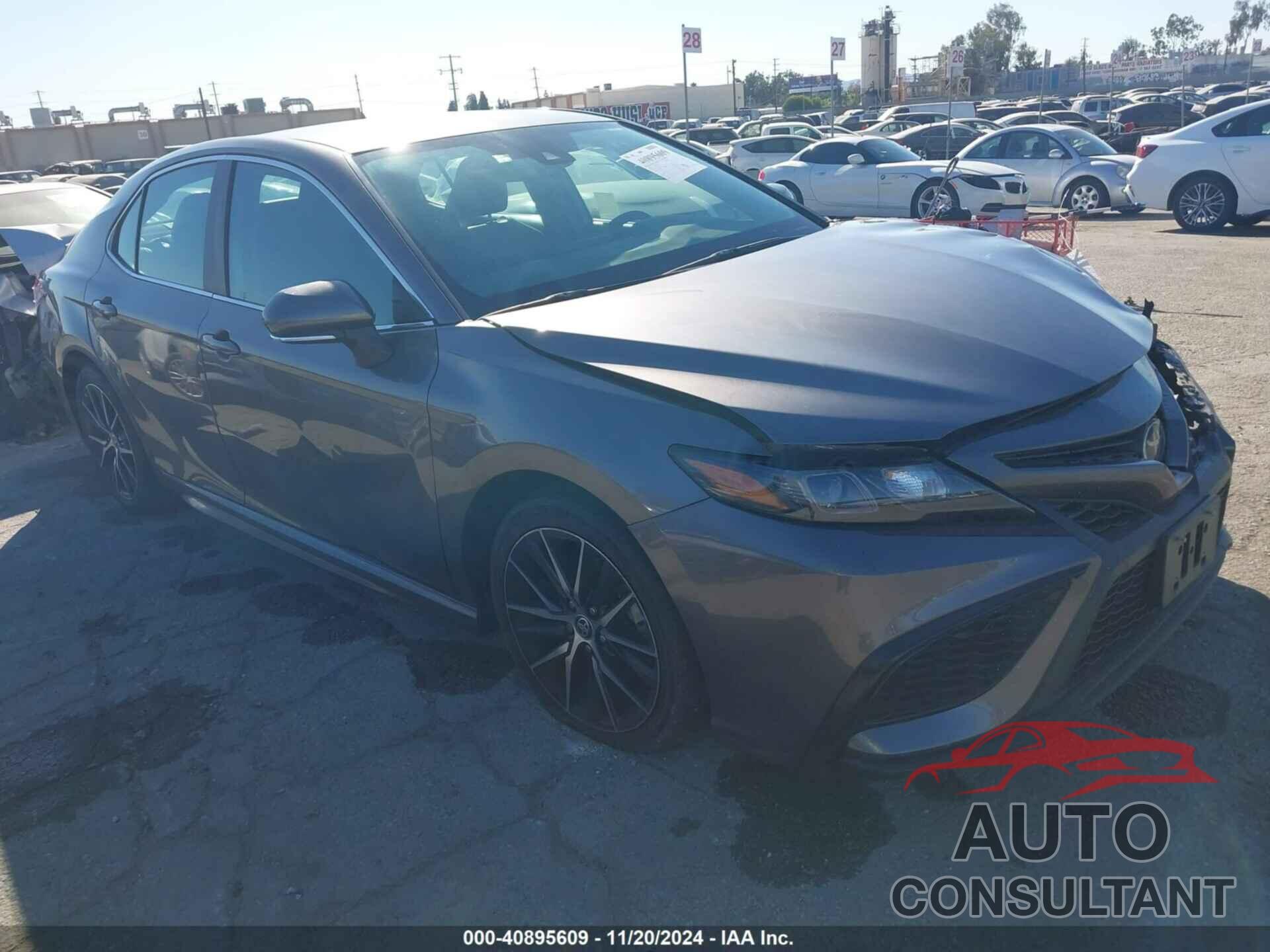 TOYOTA CAMRY 2022 - 4T1G11AK7NU045871