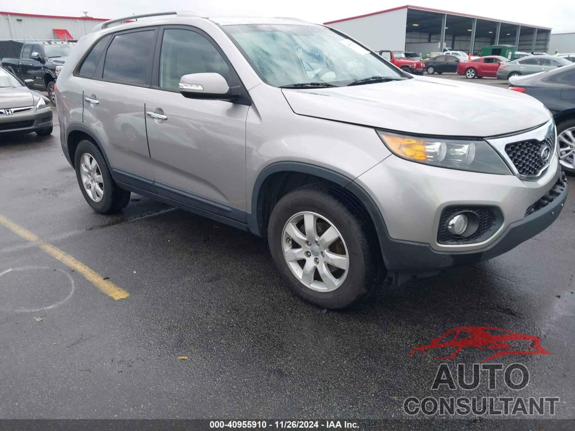 KIA SORENTO 2013 - 5XYKT3A66DG399548