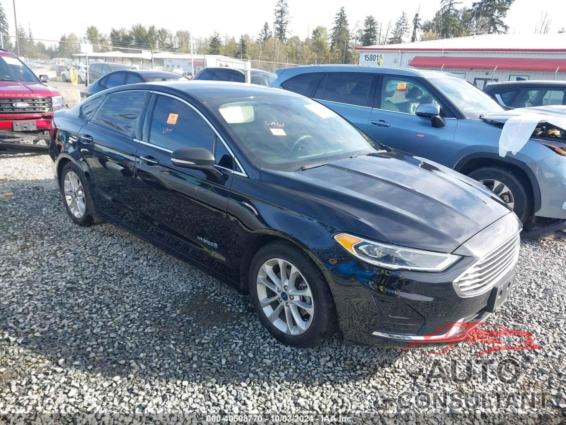 FORD FUSION HYBRID 2019 - 3FA6P0MU2KR221174