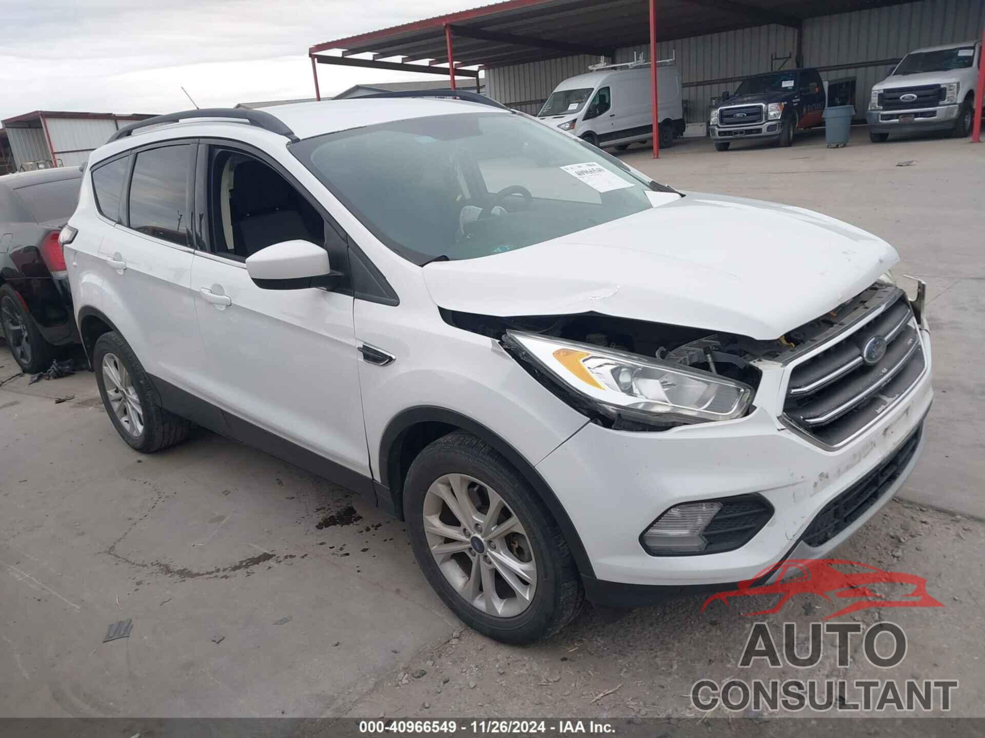 FORD ESCAPE 2017 - 1FMCU0G97HUF05832