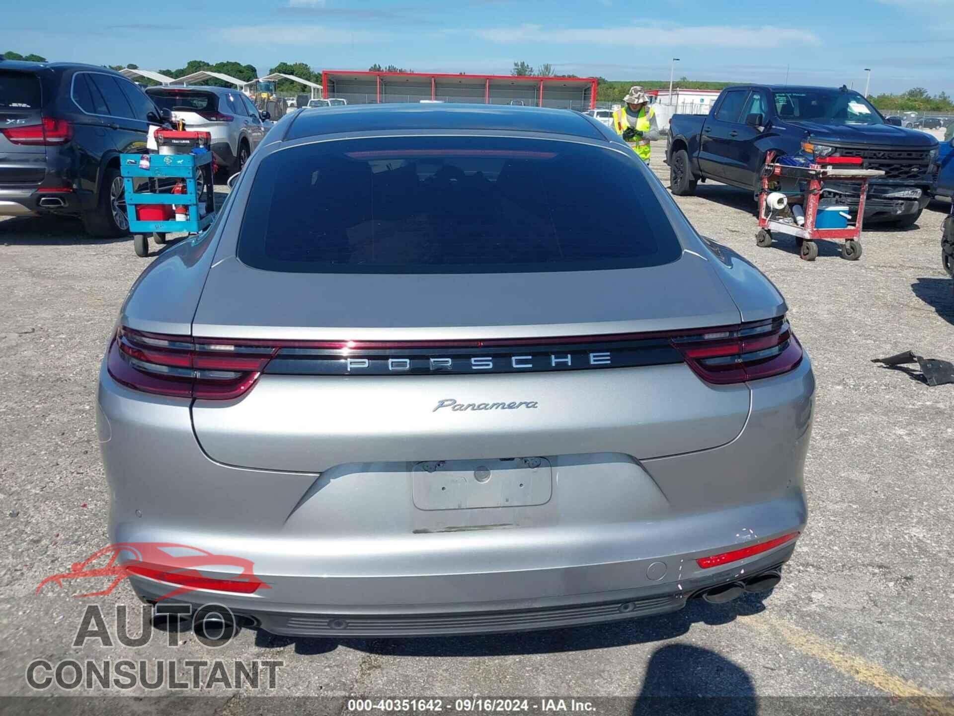 PORSCHE PANAMERA 2020 - WP0AA2A72LL104131