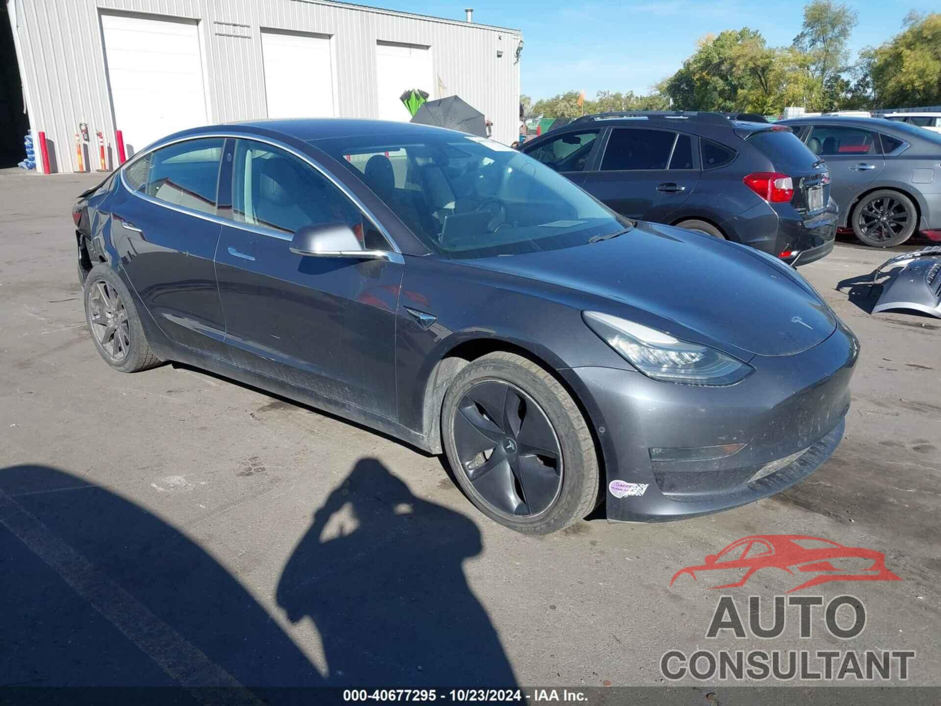 TESLA MODEL 3 2018 - 5YJ3E1EB0JF089926