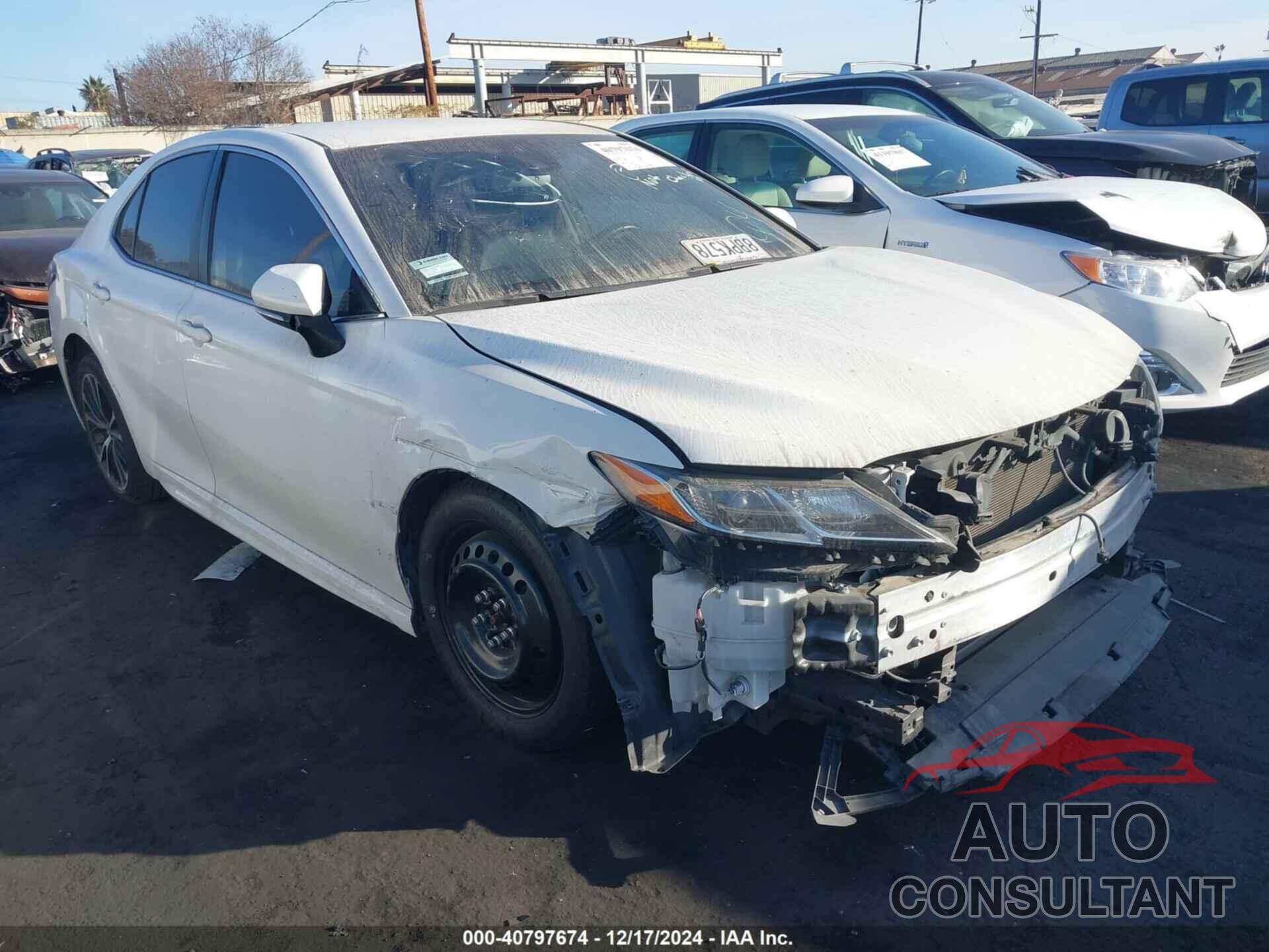 TOYOTA CAMRY 2018 - JTNB11HK5J3051765