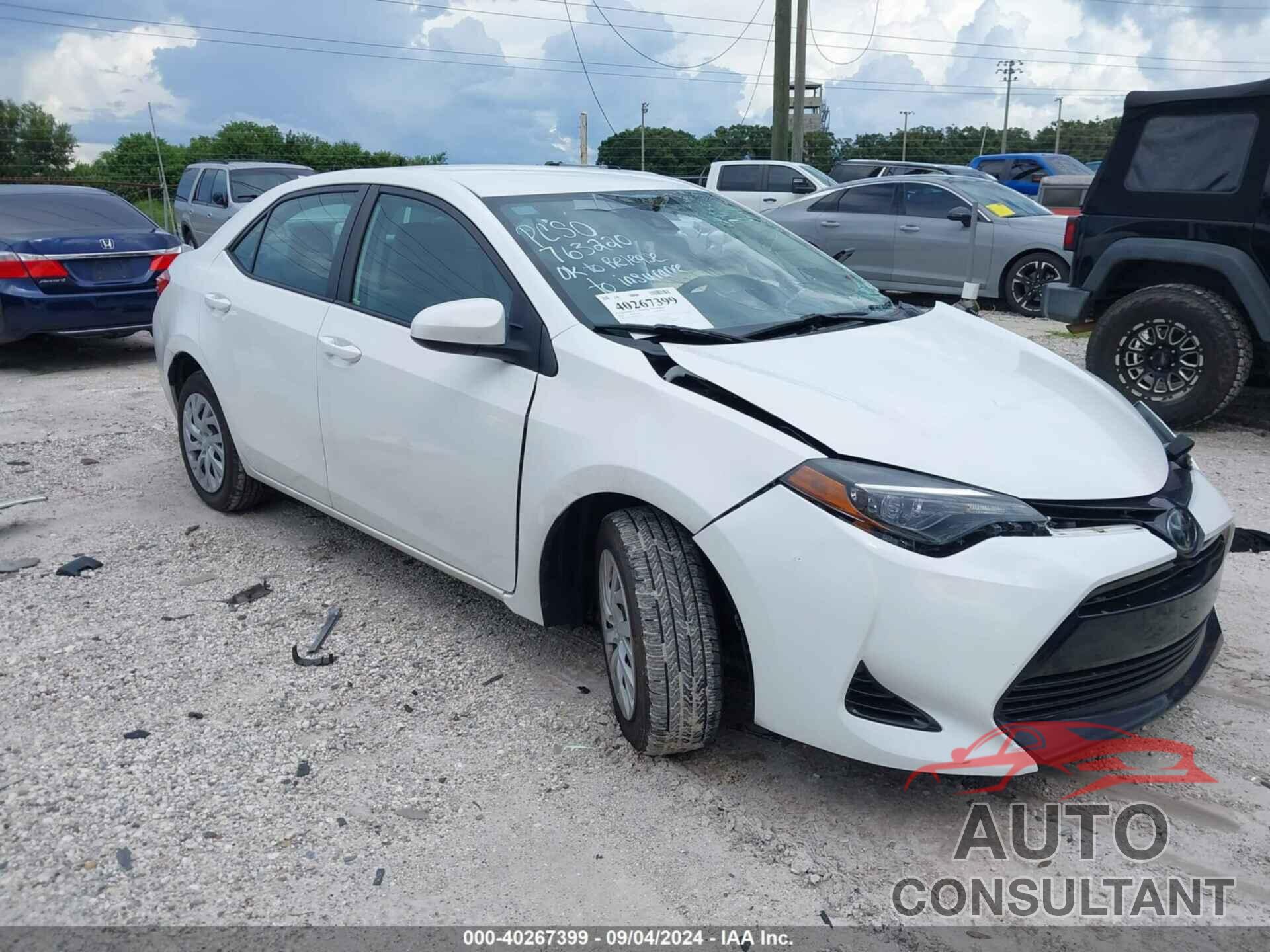 TOYOTA COROLLA 2018 - 5YFBURHE1JP763220