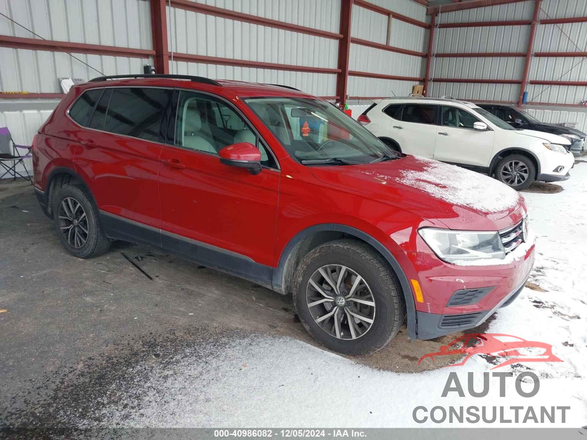 VOLKSWAGEN TIGUAN 2018 - 3VV2B7AX9JM194437