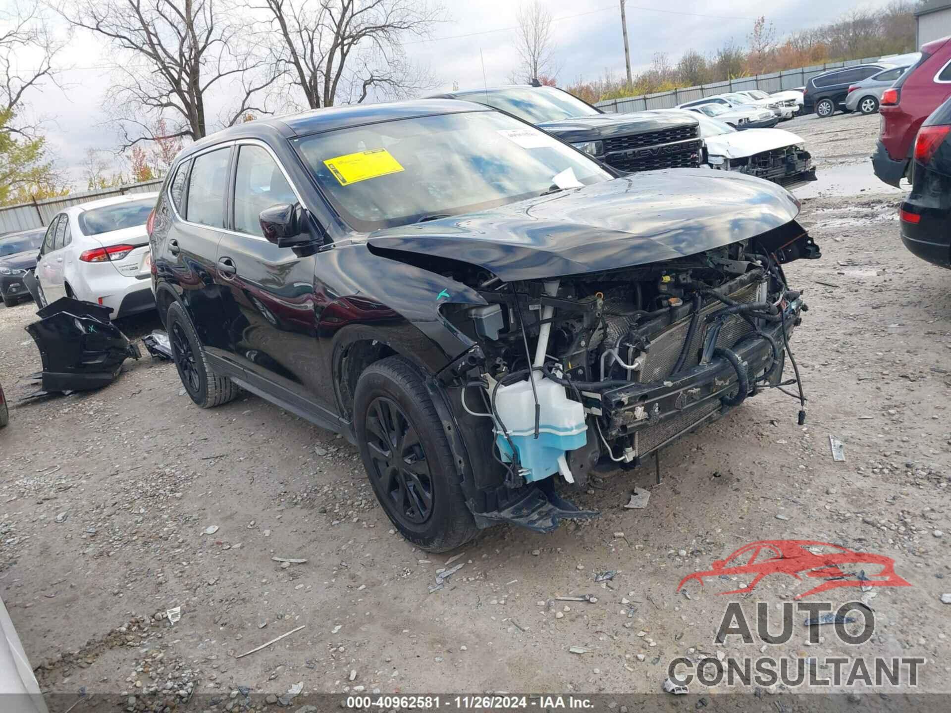 NISSAN ROGUE 2017 - KNMAT2MT8HP562159