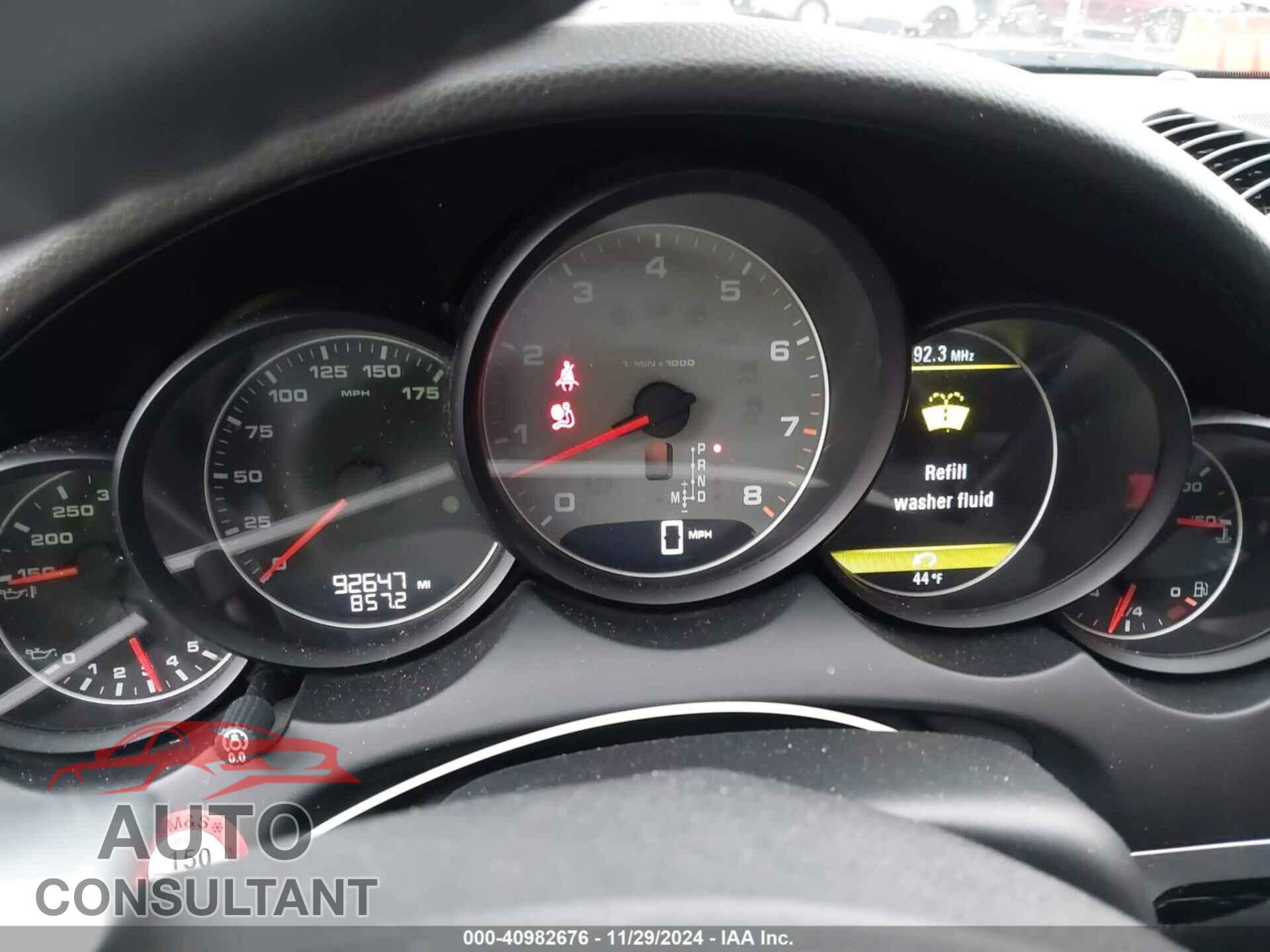PORSCHE CAYENNE 2011 - WP1AB2A2XBLA54061