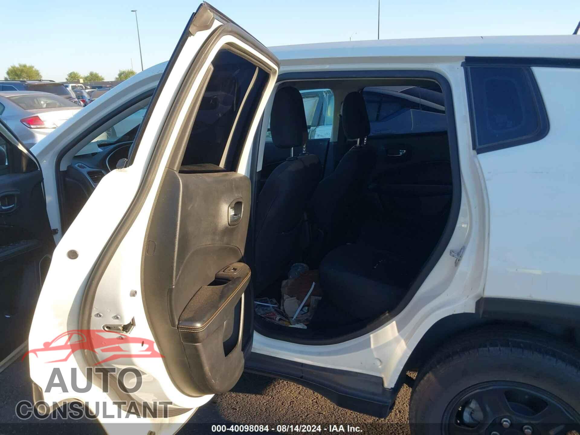 JEEP COMPASS 2019 - 3C4NJCAB5KT782337