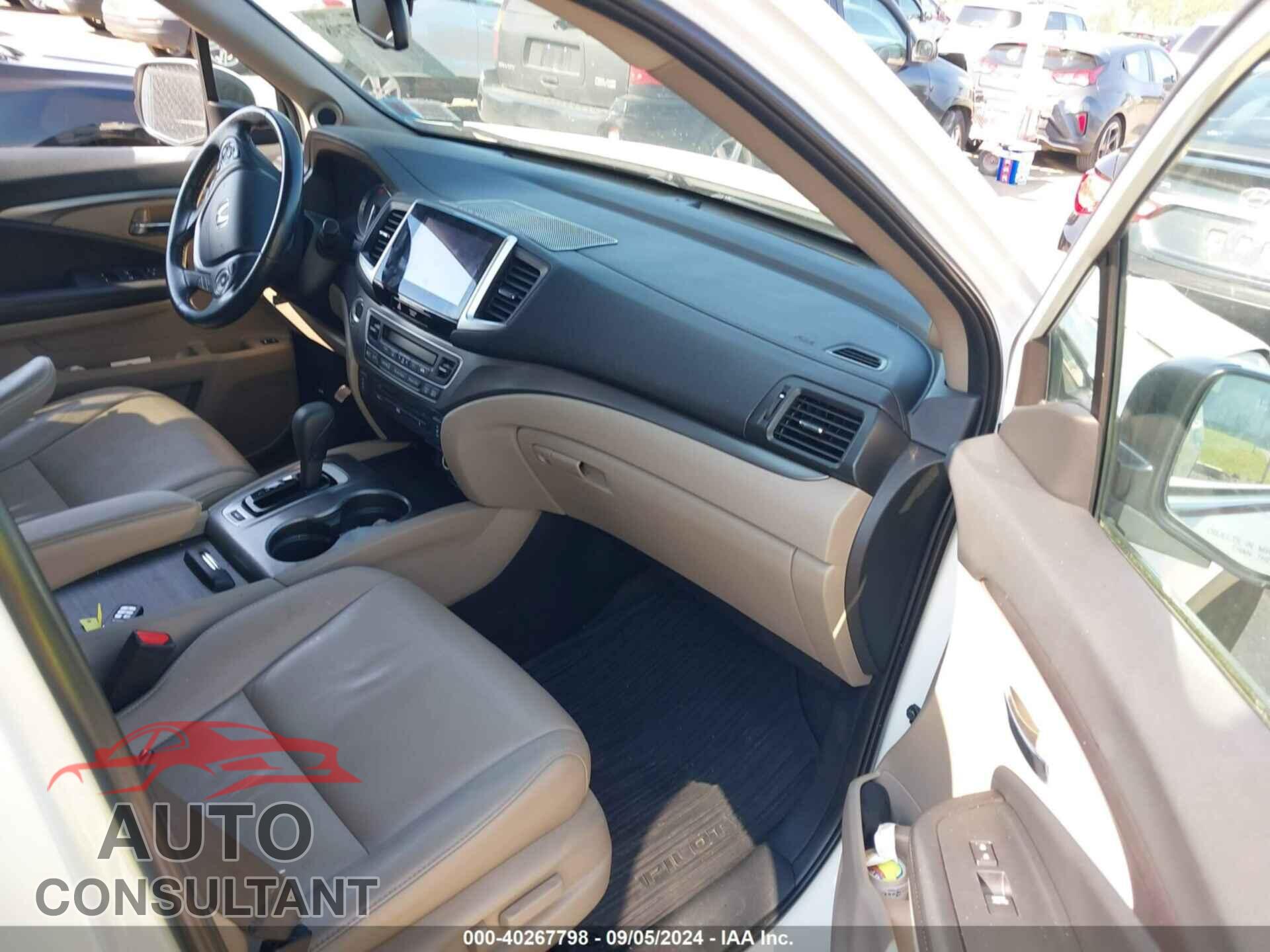 HONDA PILOT 2016 - 5FNYF6H84GB015756