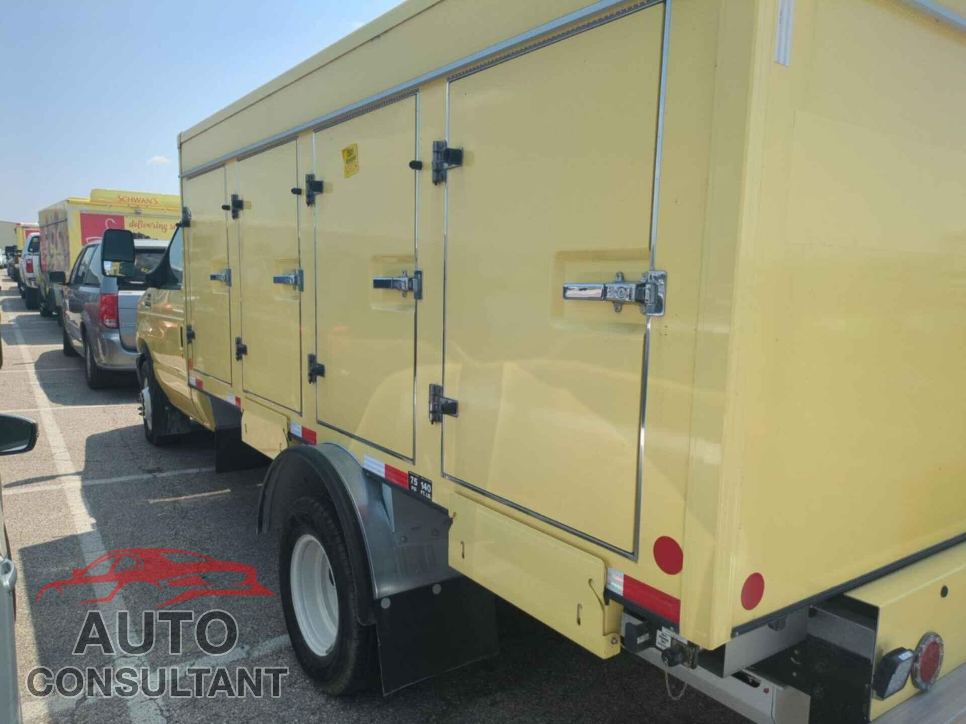 FORD ECONOLINE 2022 - 1FDXE4FNXNDC35155