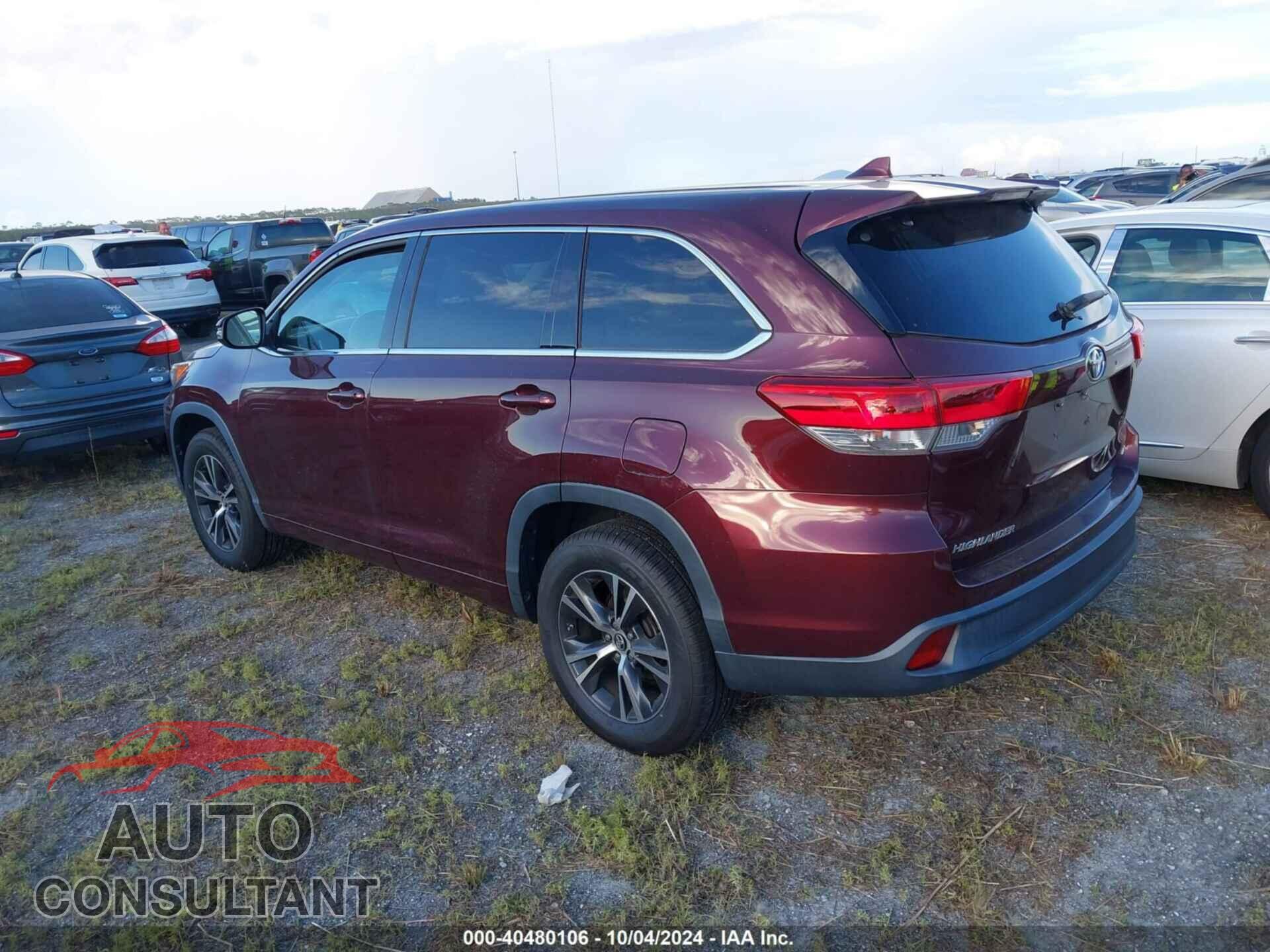 TOYOTA HIGHLANDER 2018 - 5TDZZRFH0JS282931