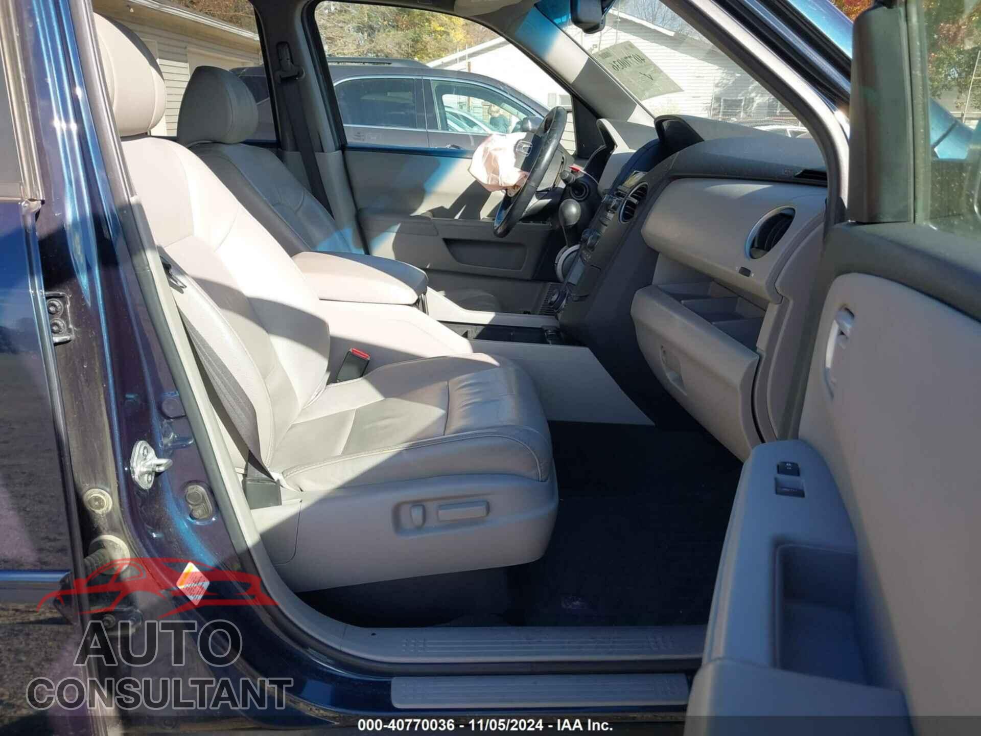 HONDA PILOT 2012 - 5FNYF4H79CB013166