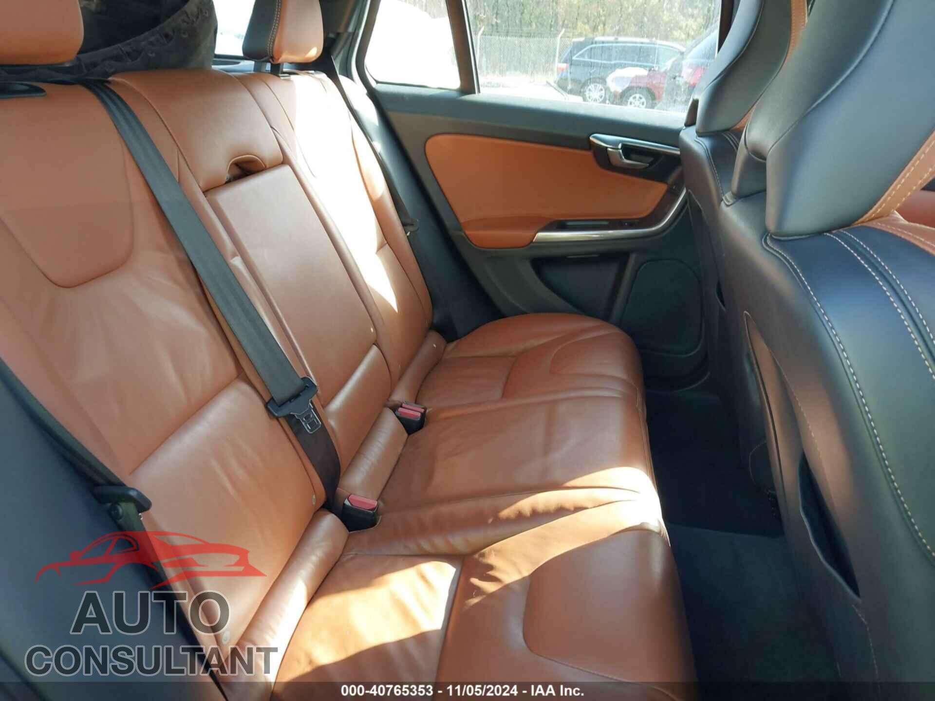 VOLVO V60 2015 - YV140MEC9F1213652