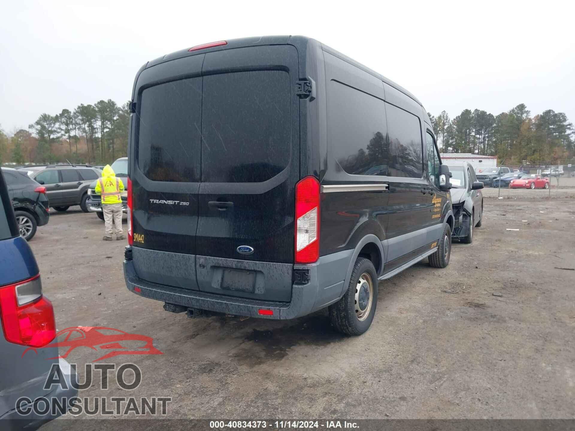 FORD TRANSIT-250 2016 - 1FTYR1CM8GKB06790