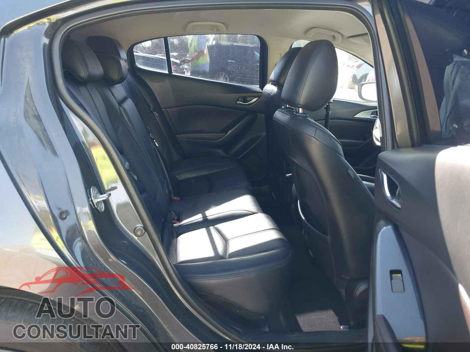 MAZDA MAZDA3 2017 - JM1BN1L75H1103414