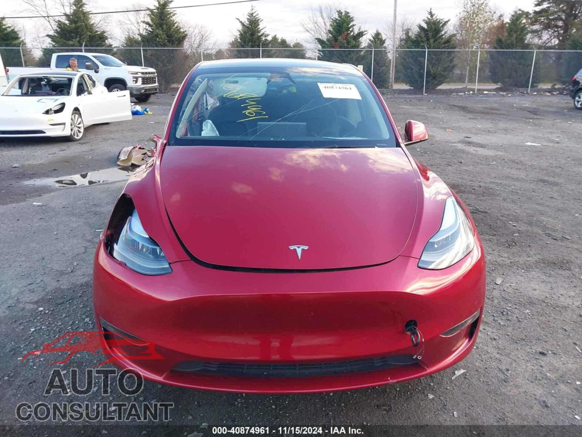TESLA MODEL Y 2024 - 7SAYGDEE6RF988624